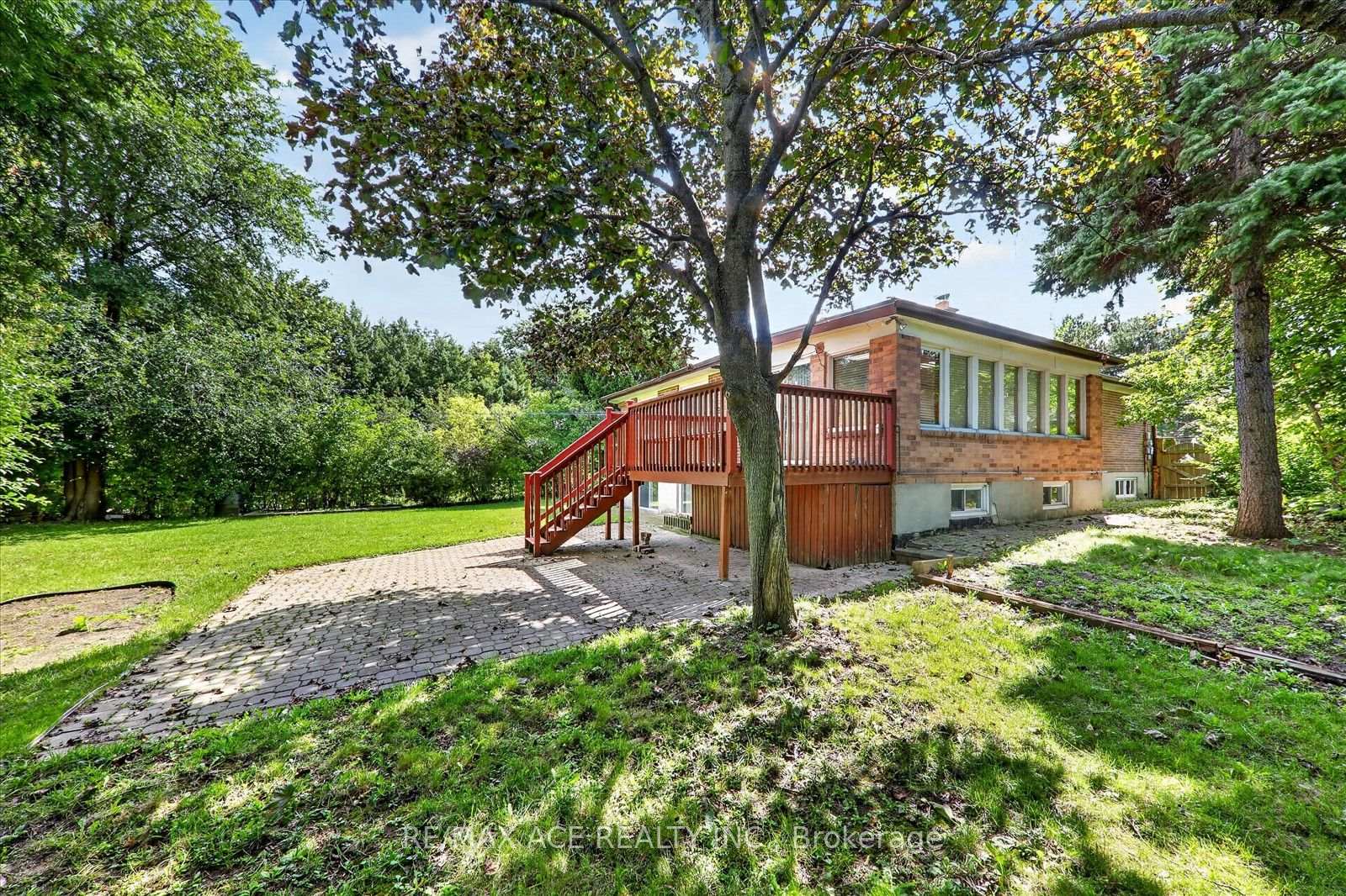 Photo 40 of 3 Pipestone Place, Etobicoke, Elms-Old Rexdale — HOMEH