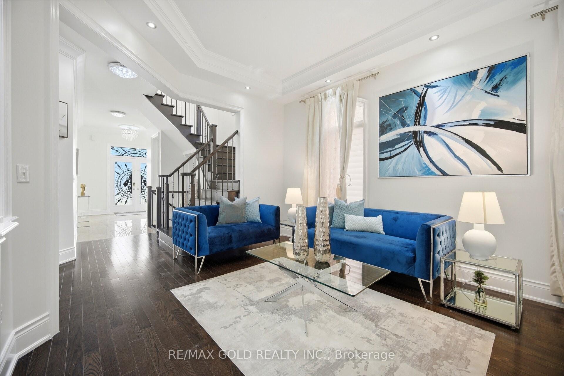 Photo 7 of 155 Bellchase Trail, Brampton, Bram East — HOMEH