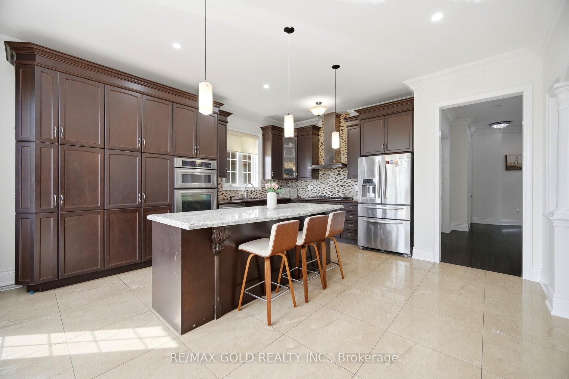 Photo 17 of 155 Bellchase Trail, Brampton, Bram East — HOMEH