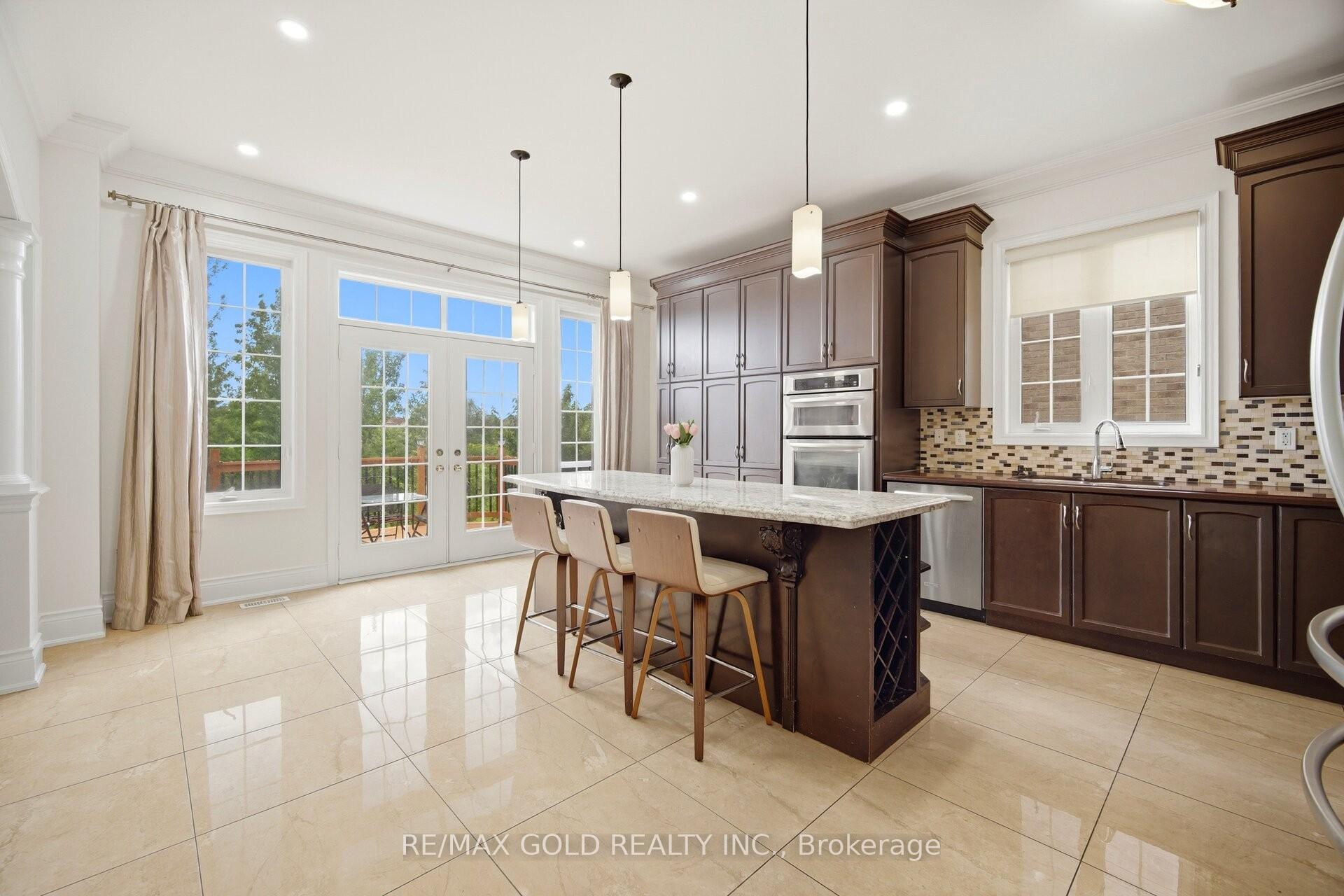 Photo 21 of 155 Bellchase Trail, Brampton, Bram East — HOMEH
