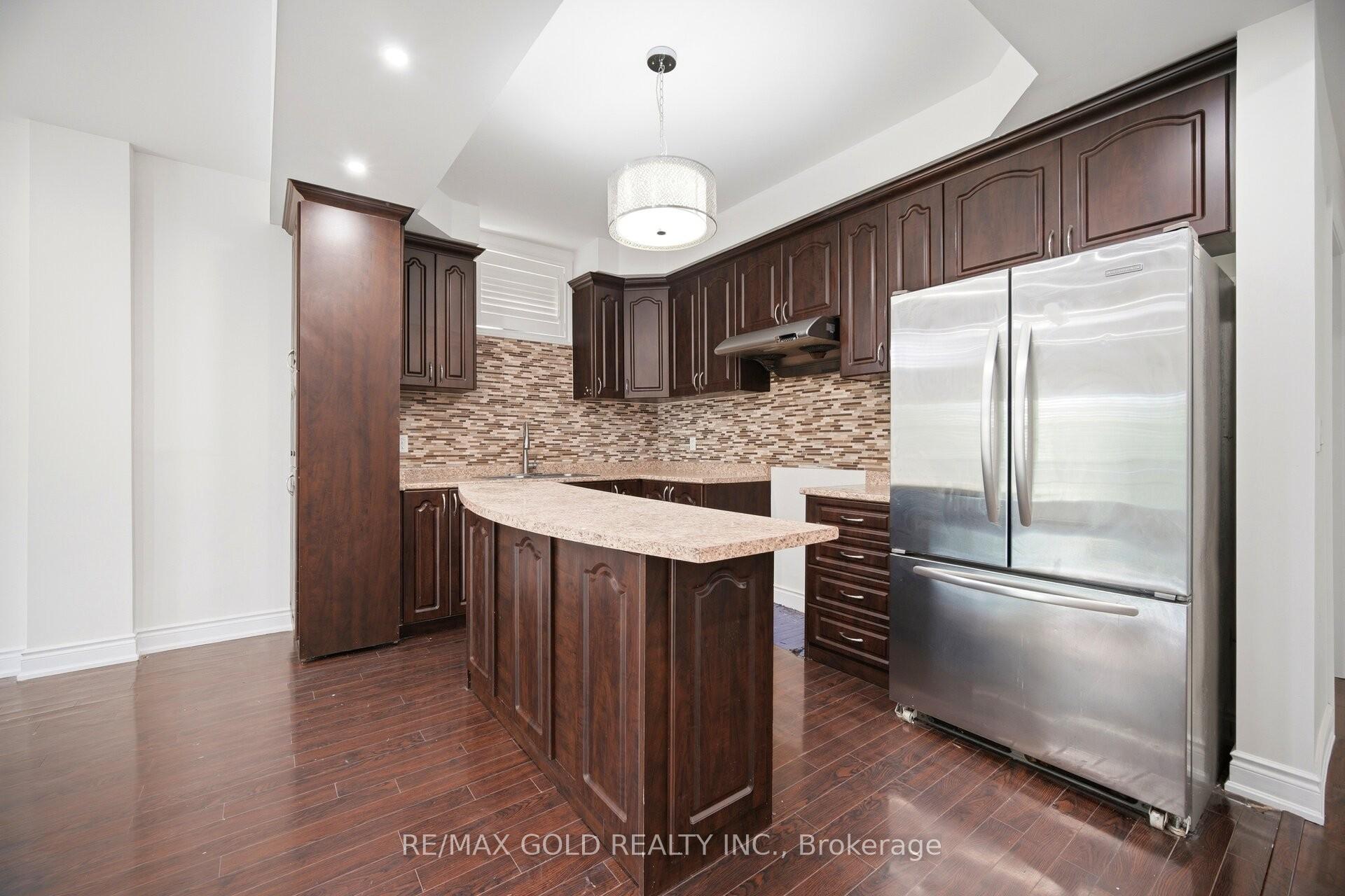 Photo 61 of 155 Bellchase Trail, Brampton, Bram East — HOMEH