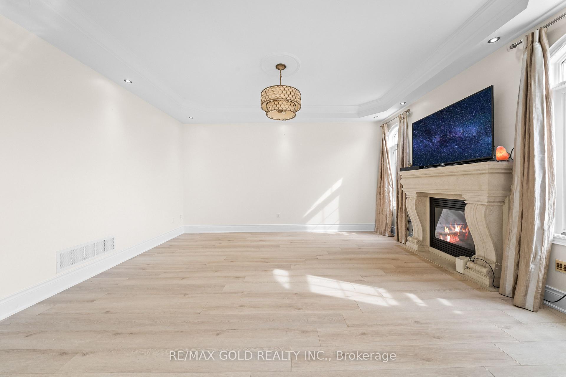 Photo 24 of 155 Bellchase Trail, Brampton, Bram East — HOMEH