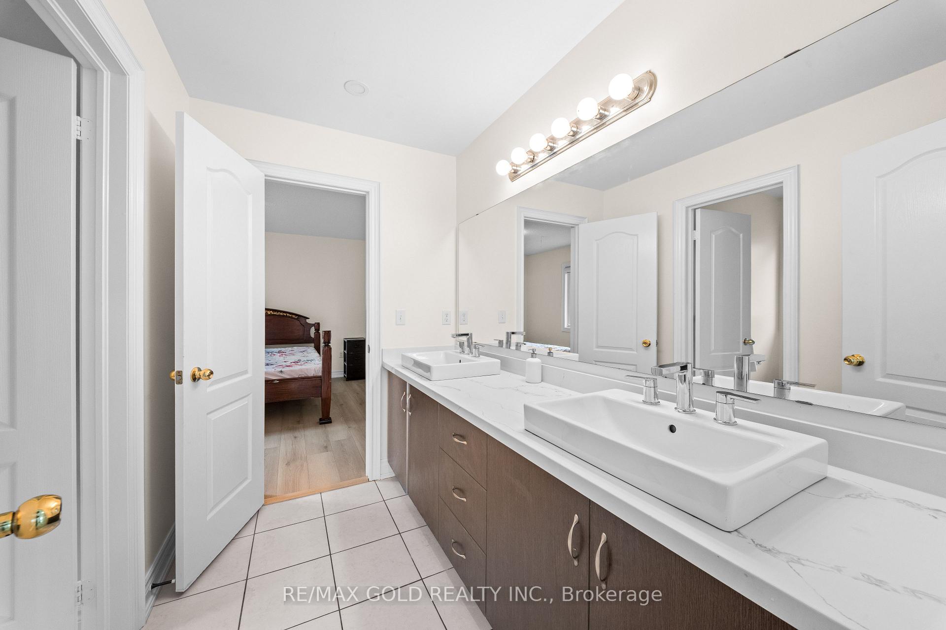 Photo 38 of 155 Bellchase Trail, Brampton, Bram East — HOMEH