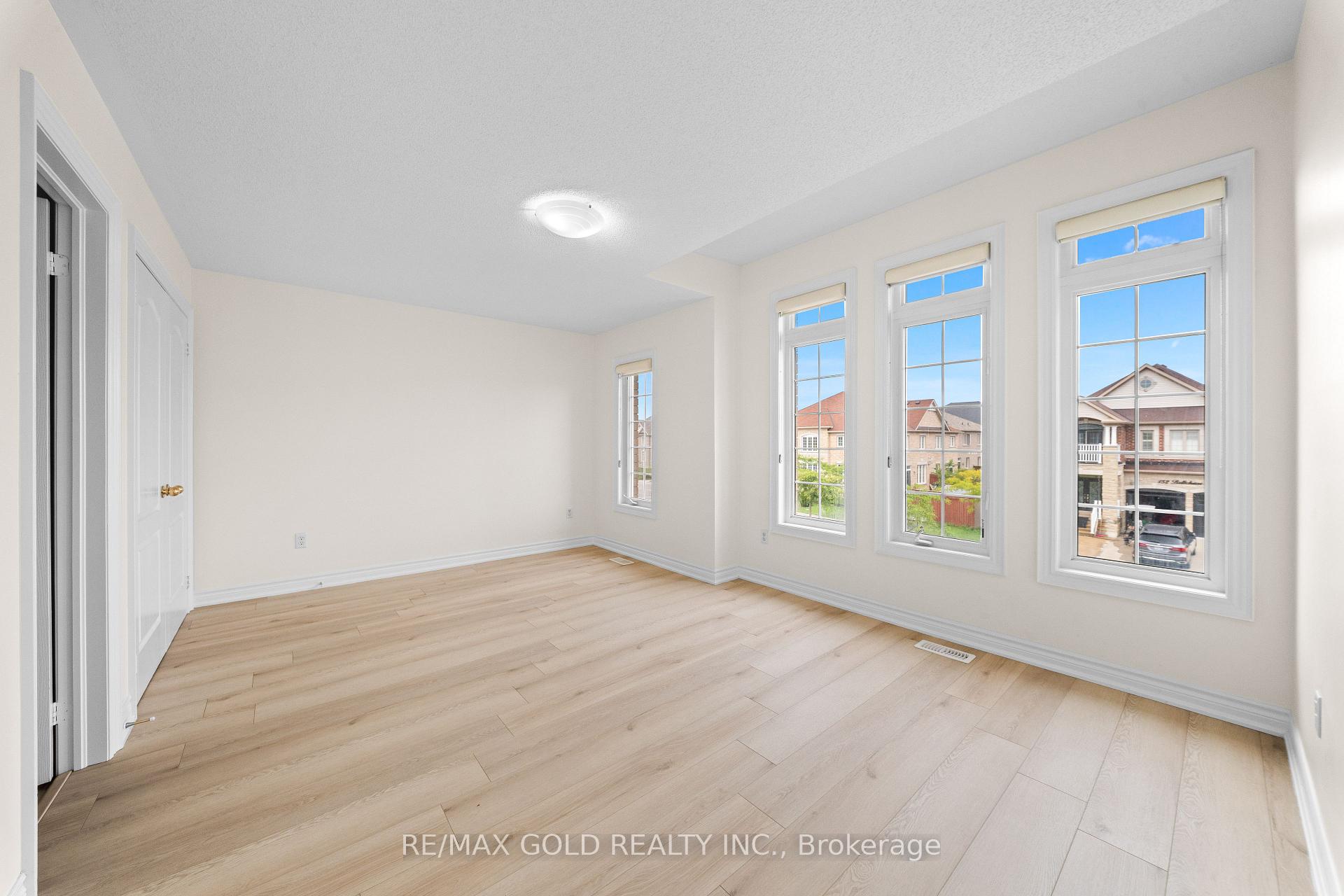 Photo 40 of 155 Bellchase Trail, Brampton, Bram East — HOMEH