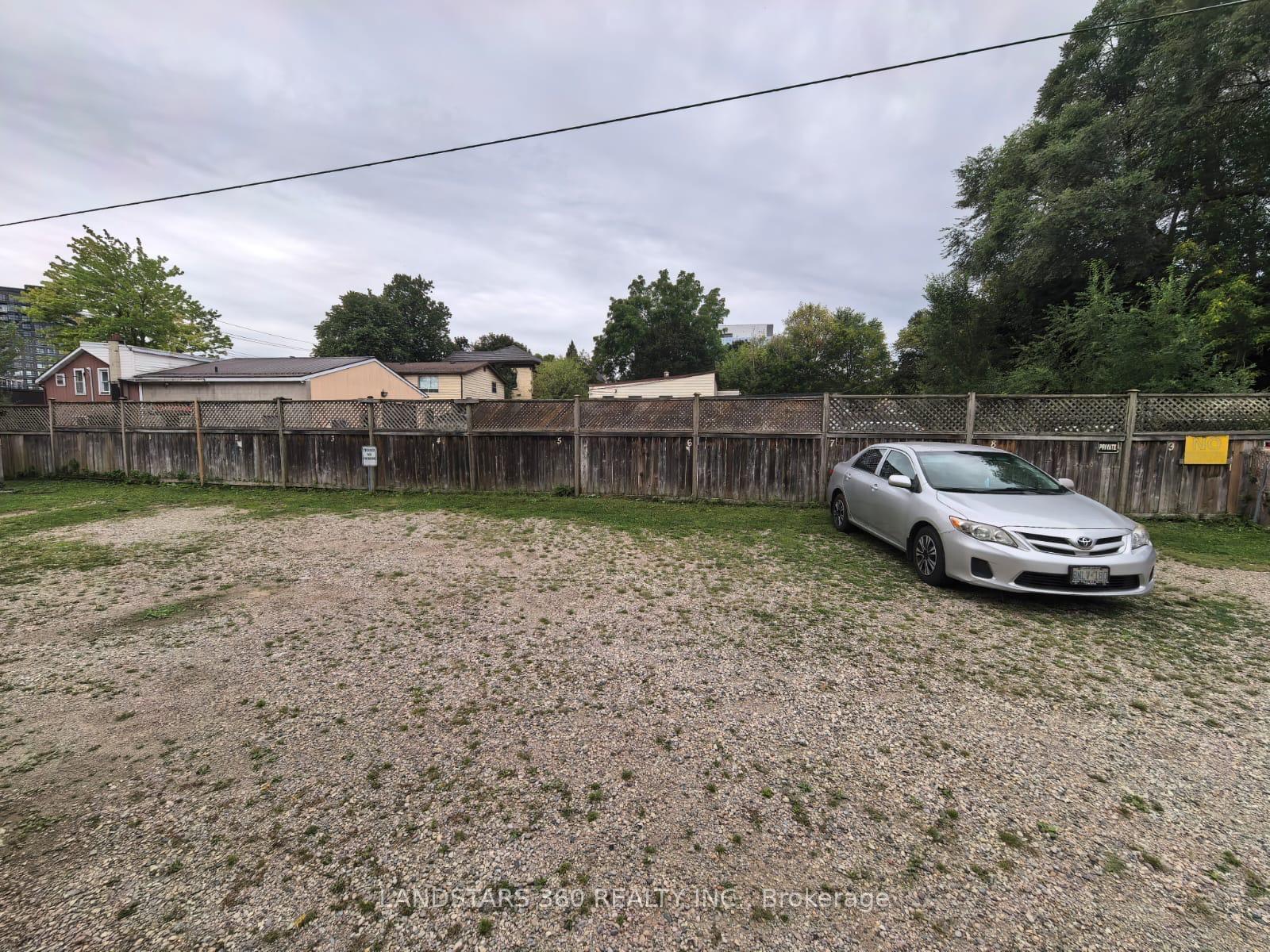 Photo 28 of 72 Breithaupt Street, Waterloo, Mount Hope Huron Park — HOMEH