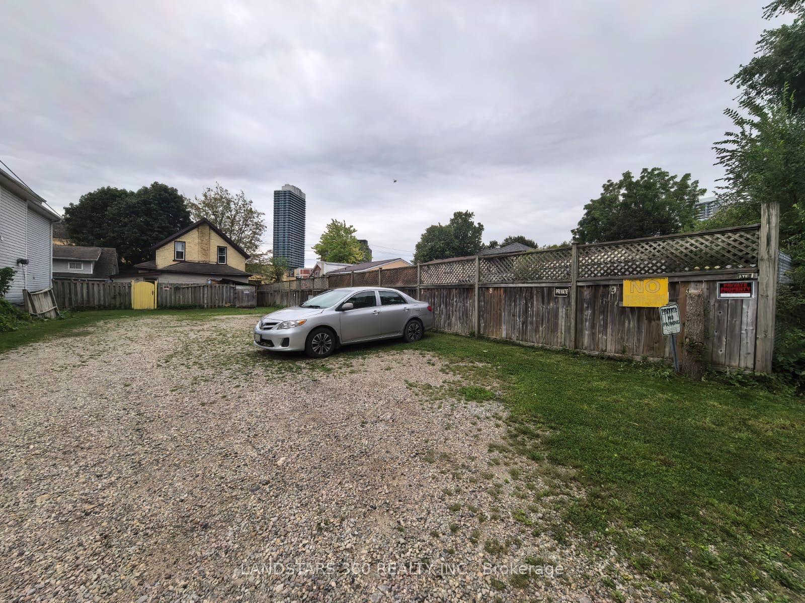 Photo 29 of 72 Breithaupt Street, Waterloo, Mount Hope Huron Park — HOMEH
