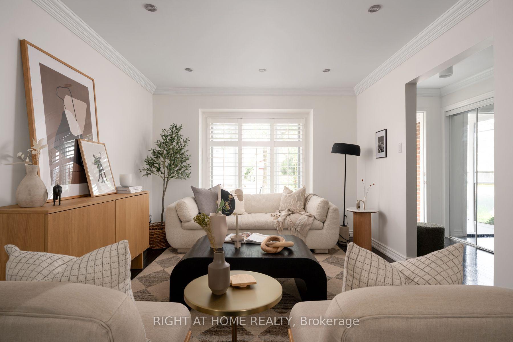 Photo 6 of 167 Goldhawk Trail, Scarborough, Milliken — HOMEH