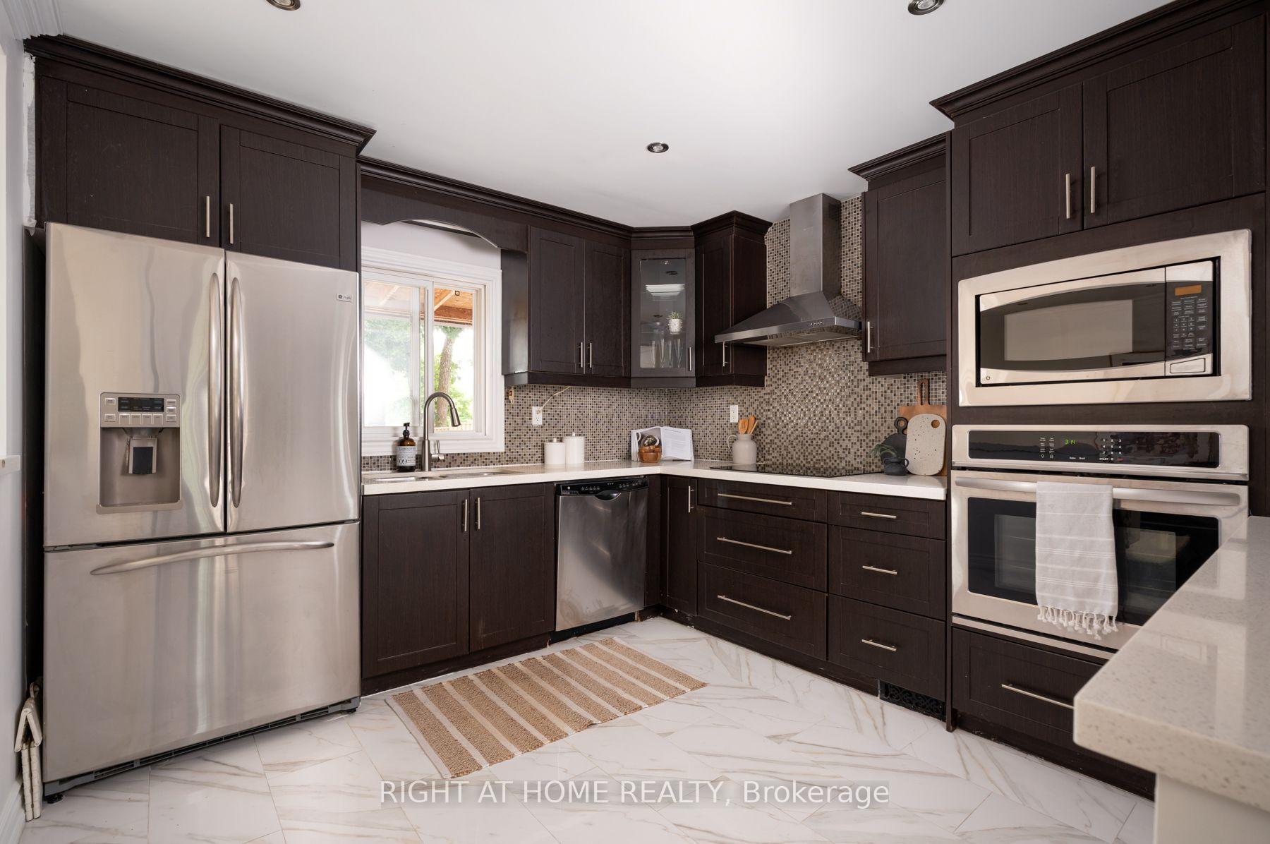 Photo 11 of 167 Goldhawk Trail, Scarborough, Milliken — HOMEH