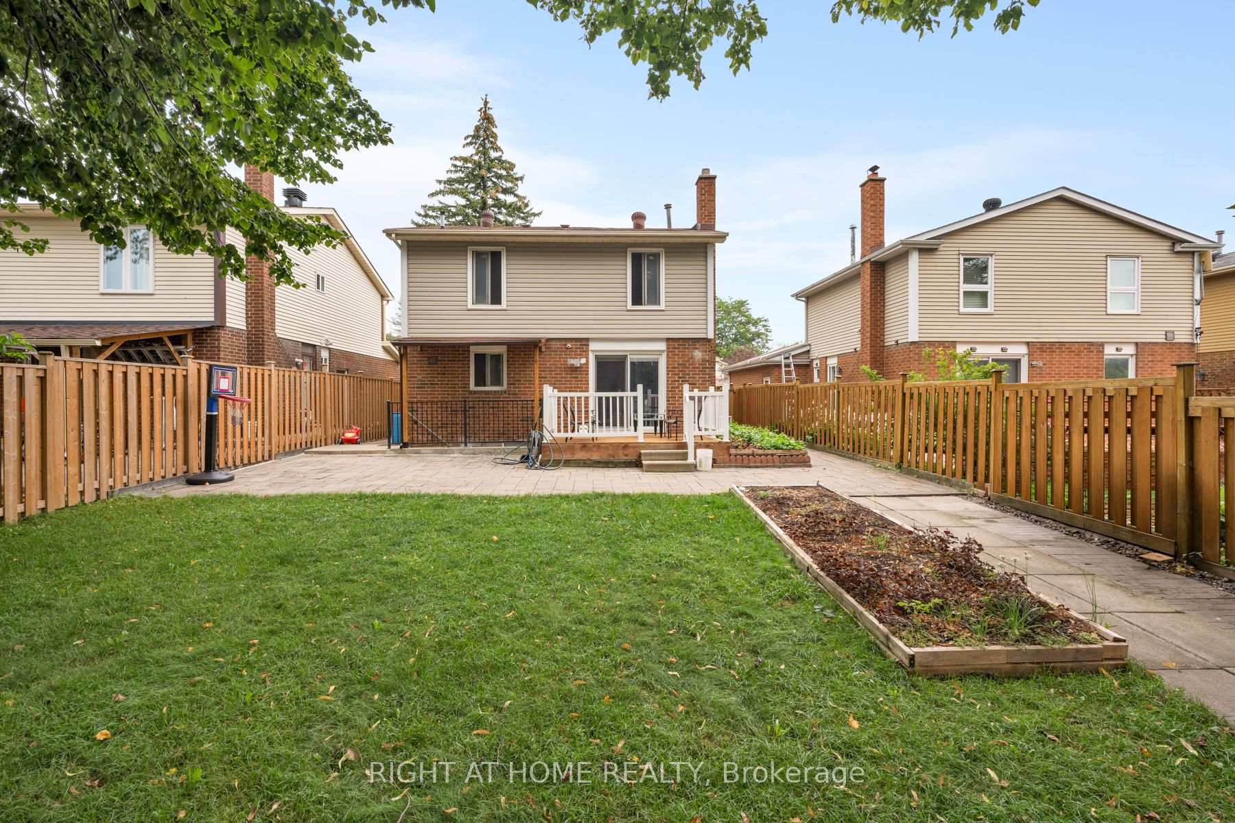 Photo 36 of 167 Goldhawk Trail, Scarborough, Milliken — HOMEH