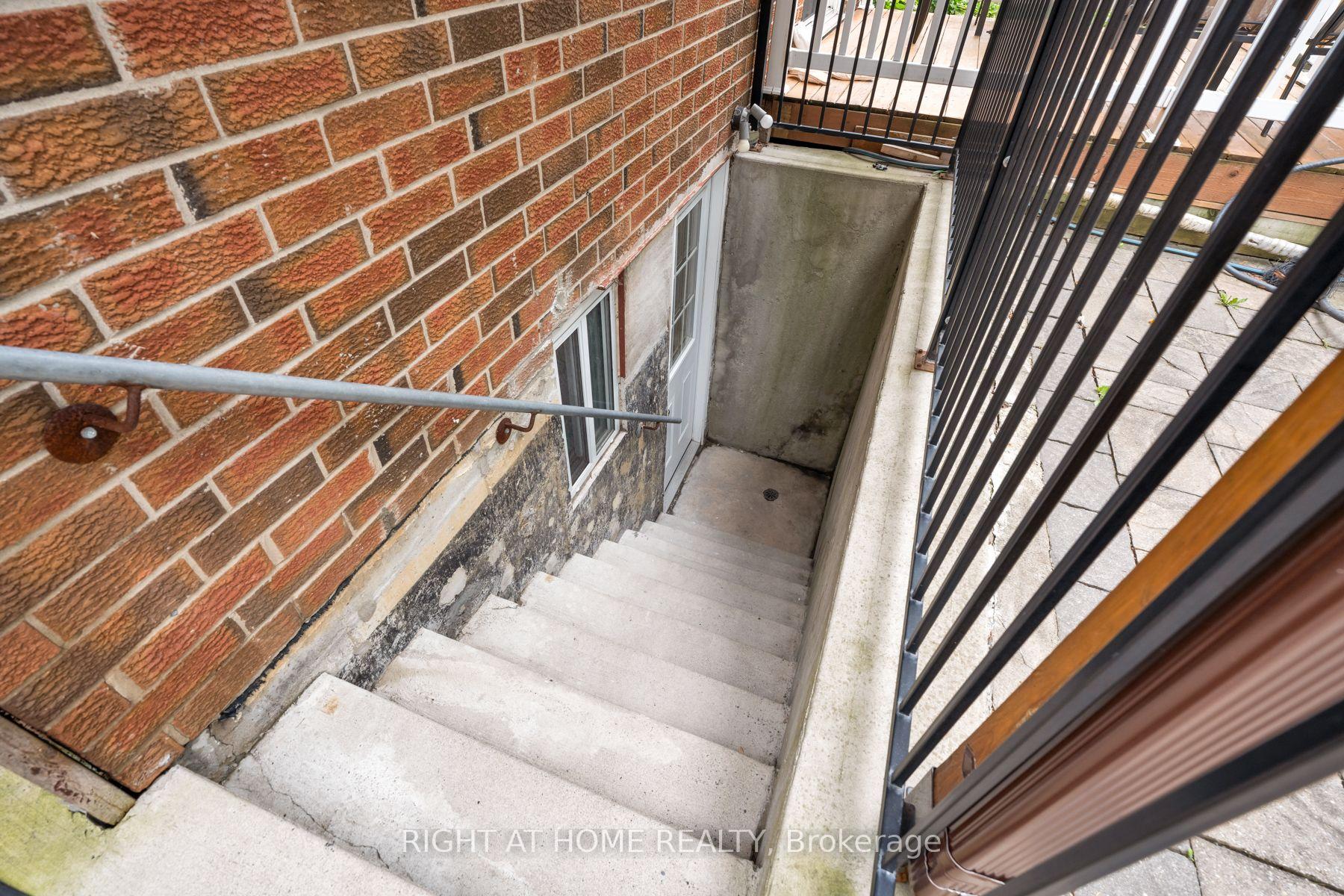 Photo 39 of 167 Goldhawk Trail, Scarborough, Milliken — HOMEH
