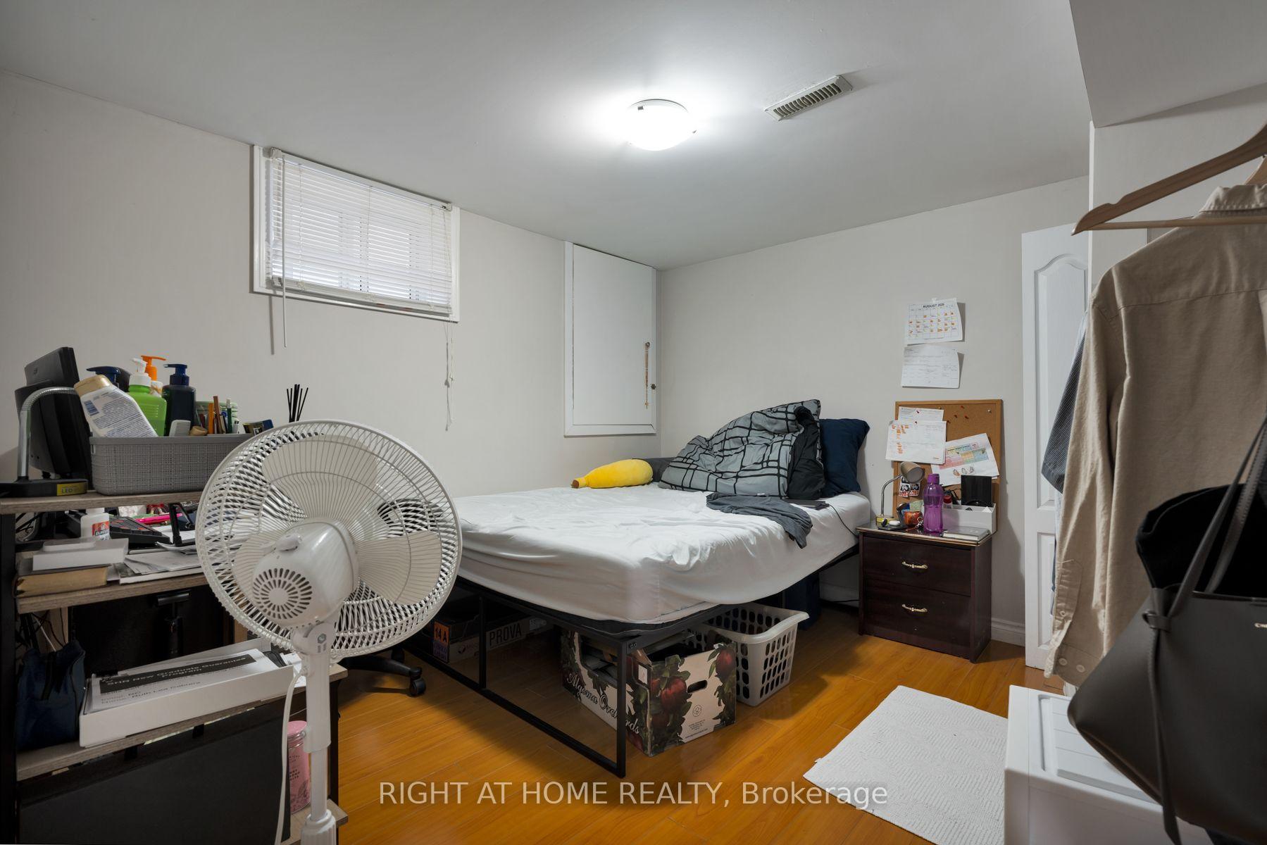 Photo 40 of 167 Goldhawk Trail, Scarborough, Milliken — HOMEH
