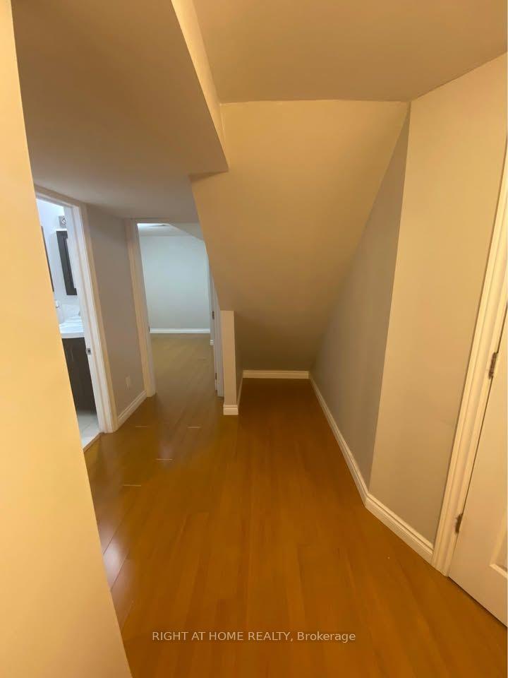 Photo 53 of 167 Goldhawk Trail, Scarborough, Milliken — HOMEH