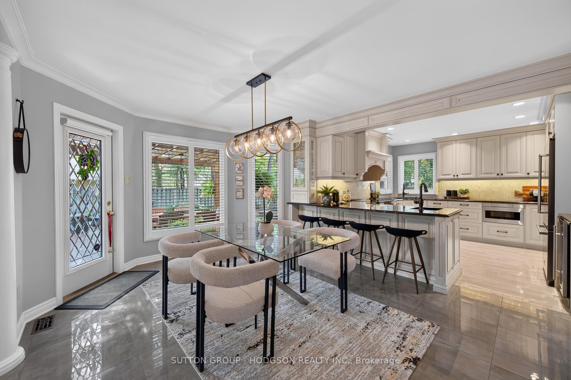 Photo 16 of 103 Carriage Hill Drive, London, North G — HOMEH