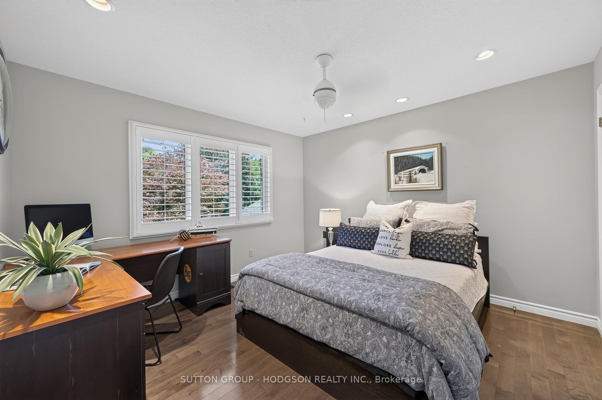 Photo 28 of 103 Carriage Hill Drive, London, North G — HOMEH