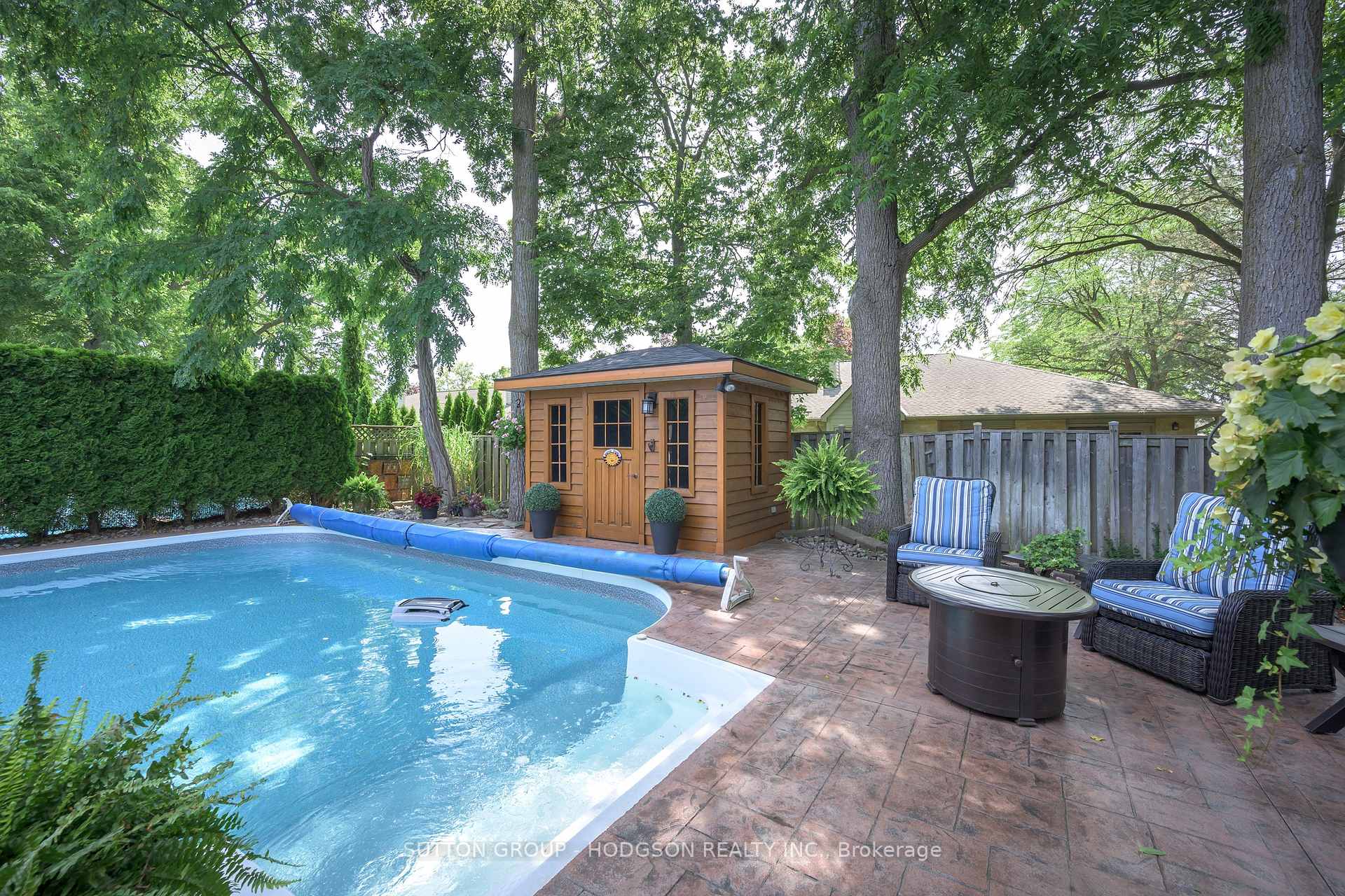 Photo 42 of 103 Carriage Hill Drive, London, North G — HOMEH