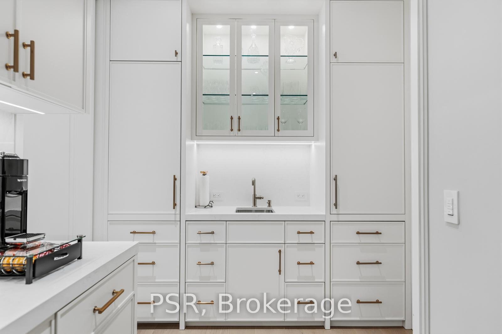 Photo 25 of 117 Yonge Boulevard, Toronto, Bedford Park-Nortown — HOMEH
