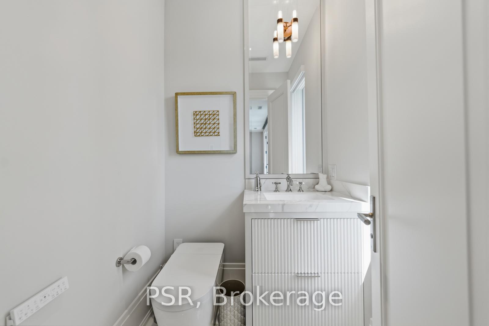 Photo 43 of 117 Yonge Boulevard, Toronto, Bedford Park-Nortown — HOMEH