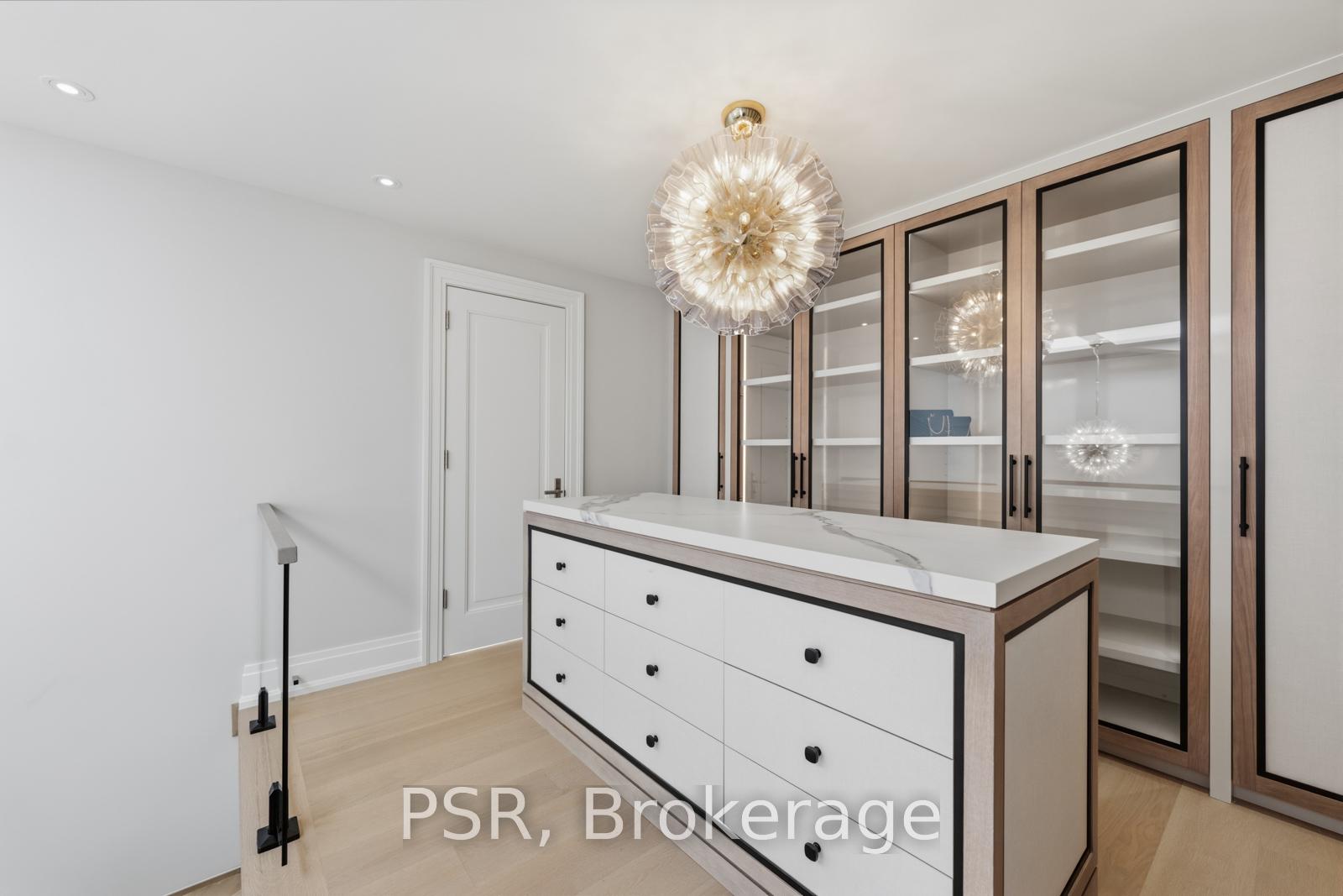 Photo 61 of 117 Yonge Boulevard, Toronto, Bedford Park-Nortown — HOMEH