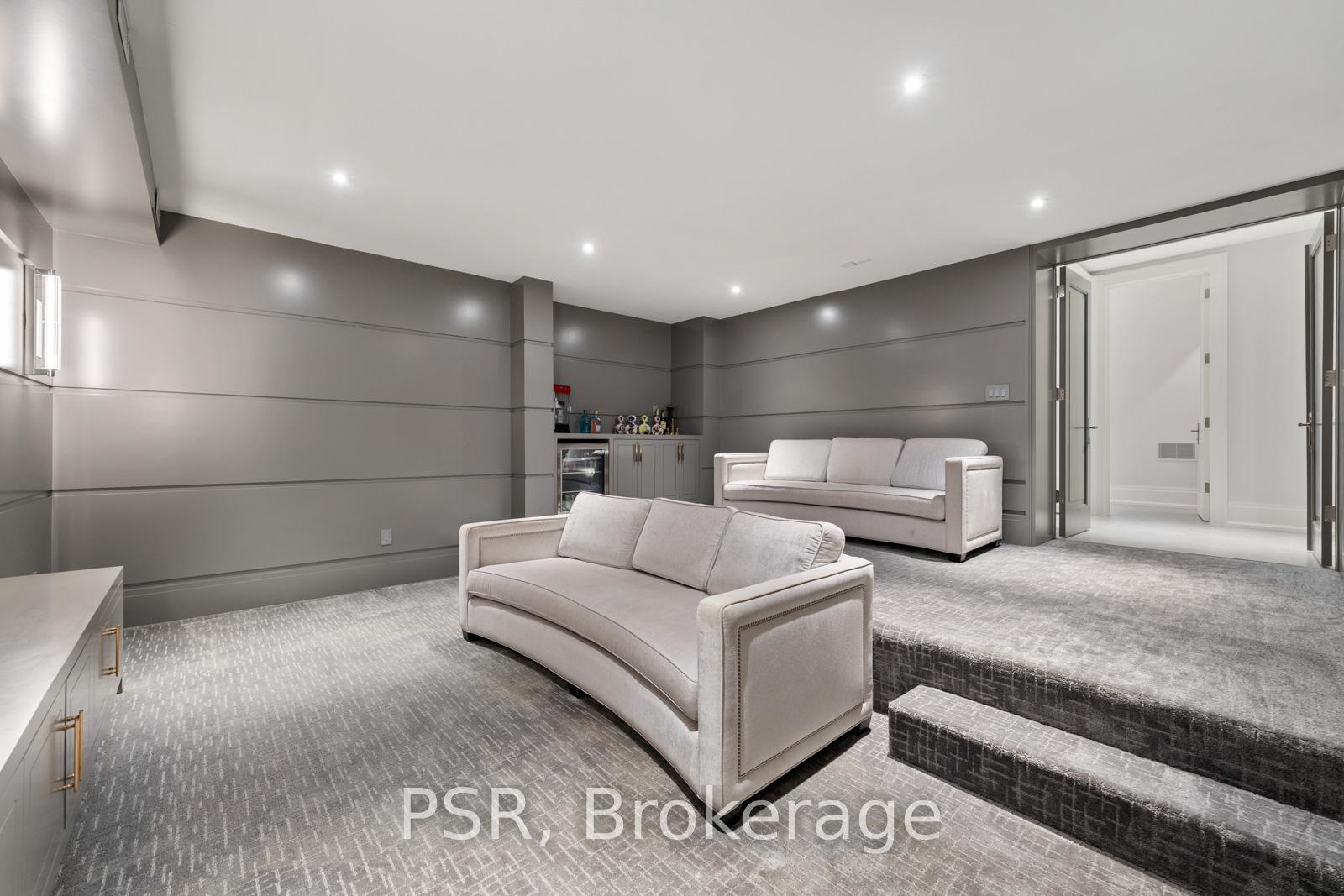 Photo 87 of 117 Yonge Boulevard, Toronto, Bedford Park-Nortown — HOMEH