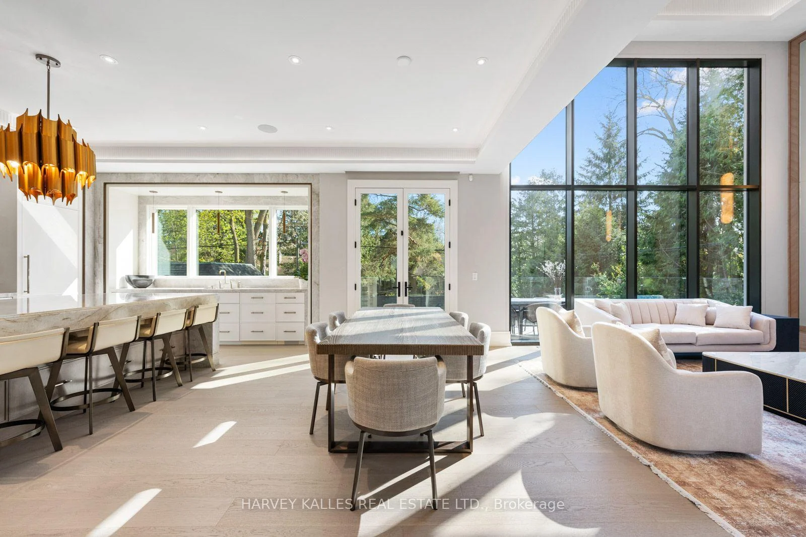 Photo 12 of 117 Yonge Boulevard, Toronto, Bedford Park-Nortown — HOMEH