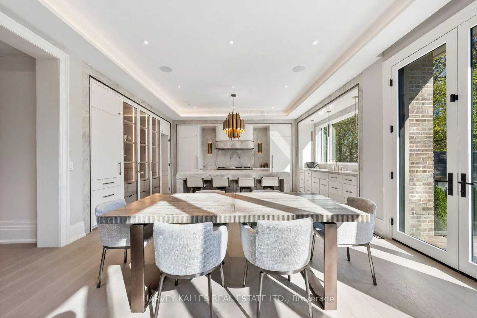 Photo 18 of 117 Yonge Boulevard, Toronto, Bedford Park-Nortown — HOMEH