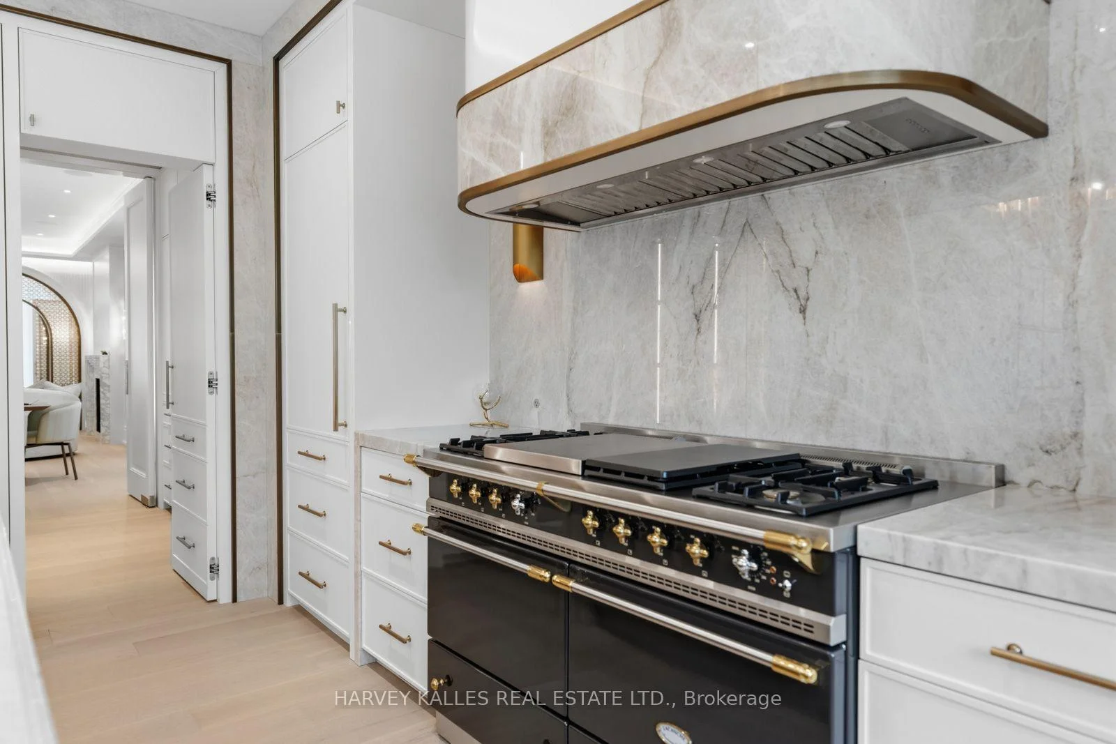 Photo 28 of 117 Yonge Boulevard, Toronto, Bedford Park-Nortown — HOMEH