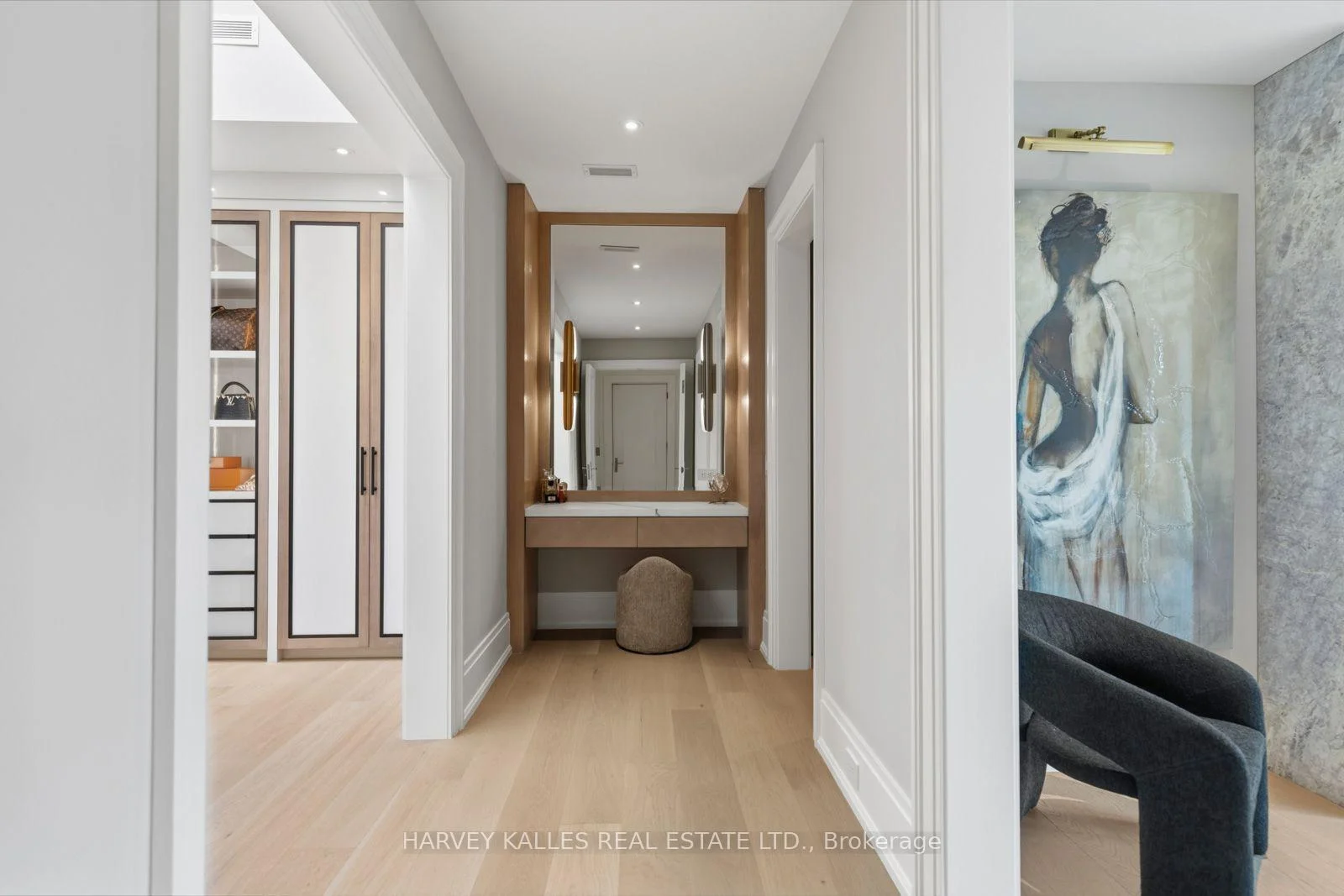 Photo 52 of 117 Yonge Boulevard, Toronto, Bedford Park-Nortown — HOMEH