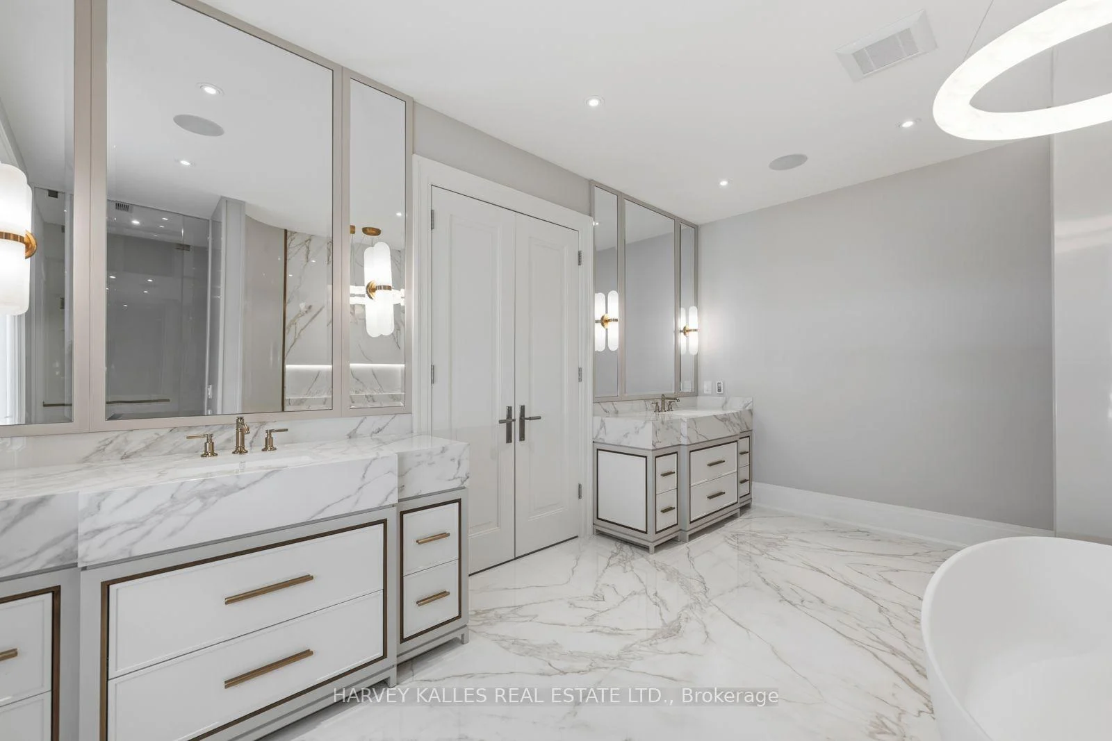 Photo 62 of 117 Yonge Boulevard, Toronto, Bedford Park-Nortown — HOMEH