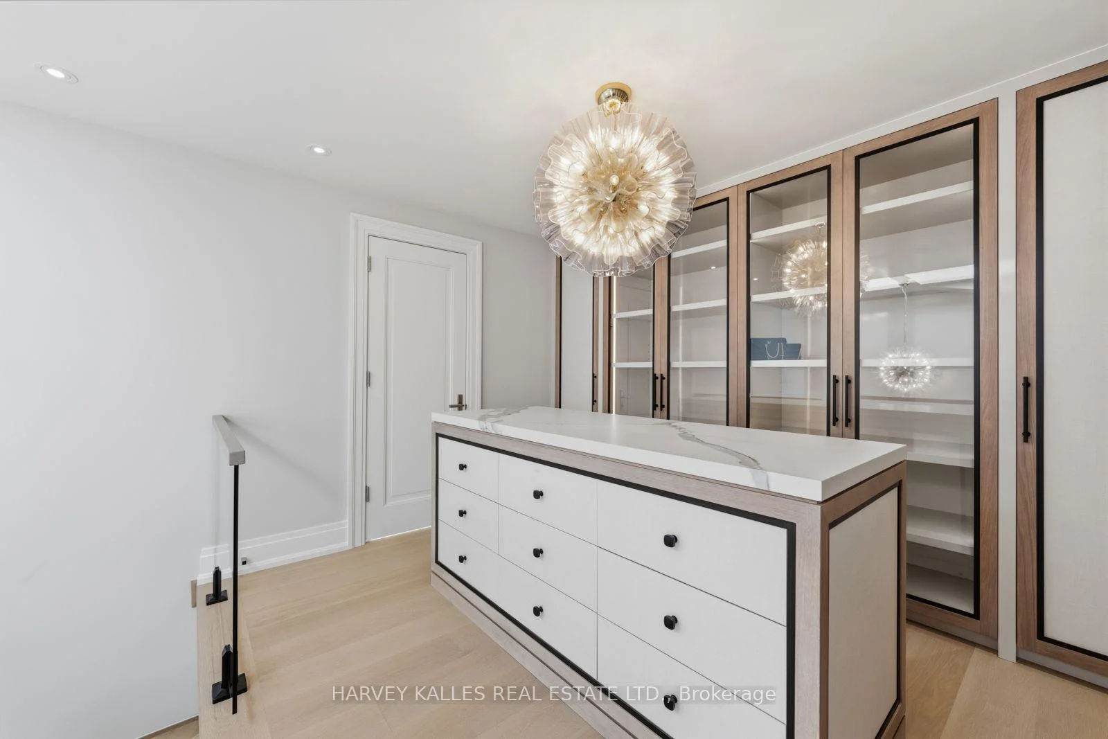 Photo 66 of 117 Yonge Boulevard, Toronto, Bedford Park-Nortown — HOMEH