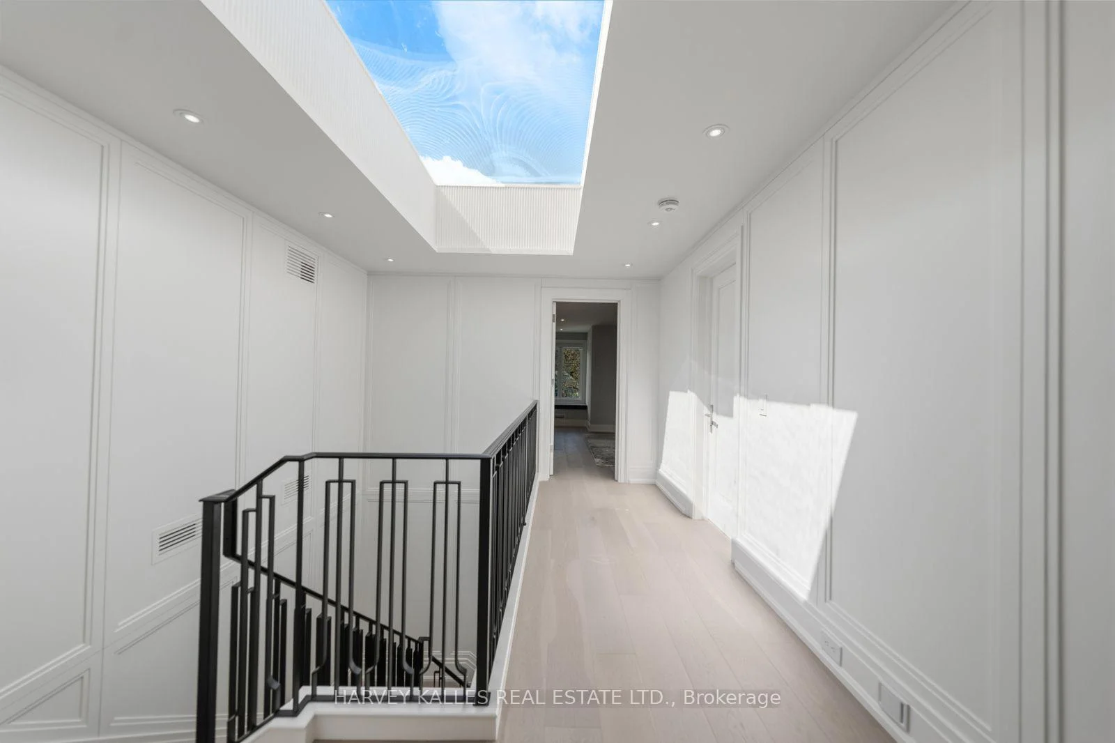 Photo 74 of 117 Yonge Boulevard, Toronto, Bedford Park-Nortown — HOMEH