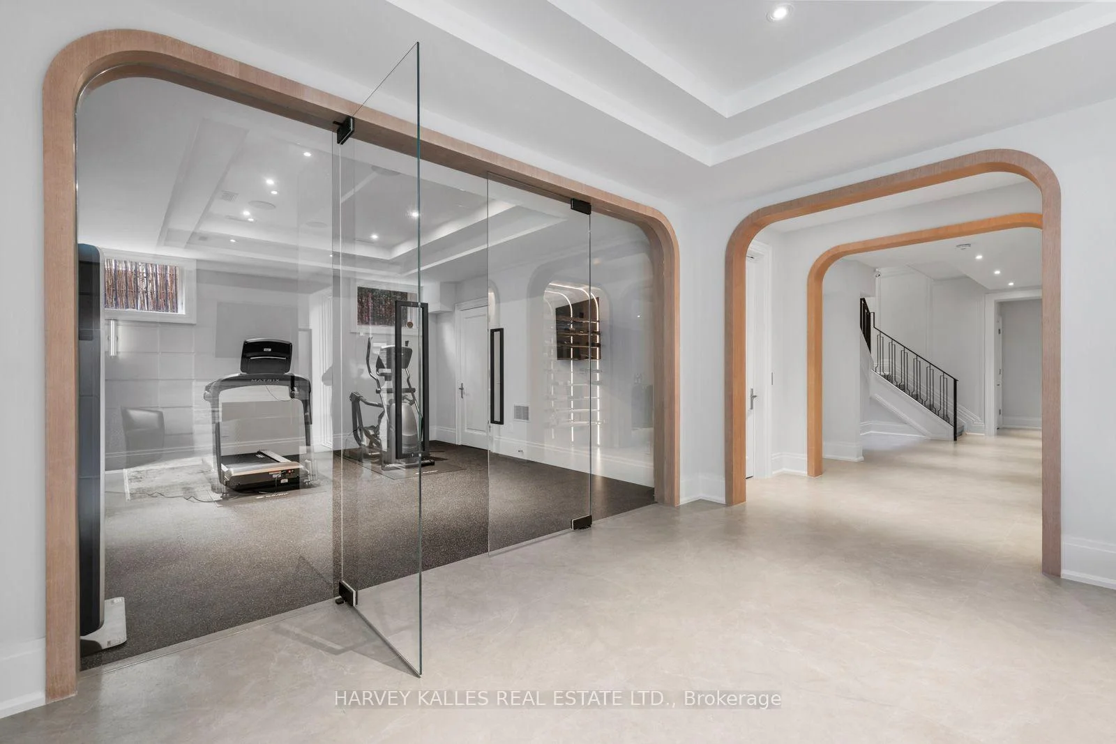 Photo 88 of 117 Yonge Boulevard, Toronto, Bedford Park-Nortown — HOMEH