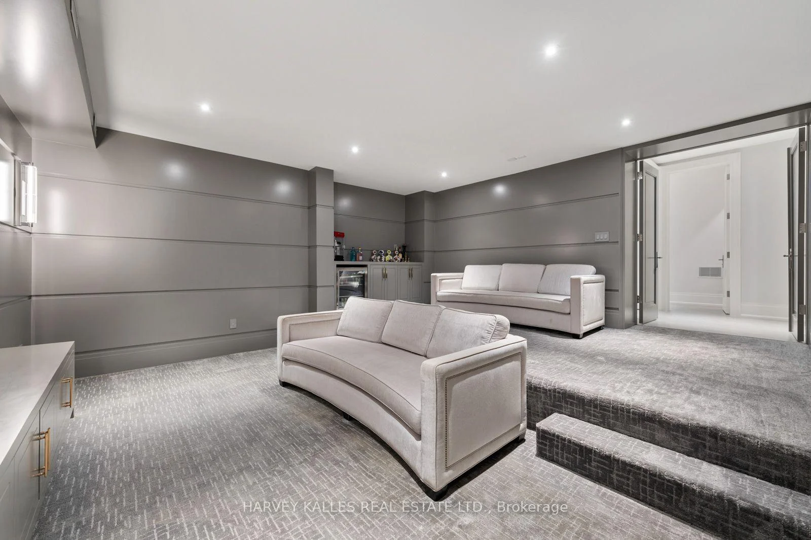 Photo 92 of 117 Yonge Boulevard, Toronto, Bedford Park-Nortown — HOMEH