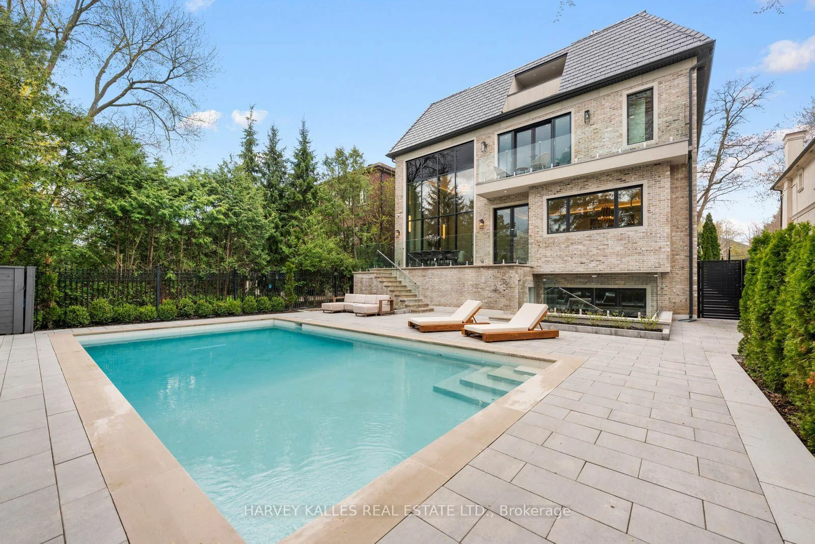 Photo 94 of 117 Yonge Boulevard, Toronto, Bedford Park-Nortown — HOMEH