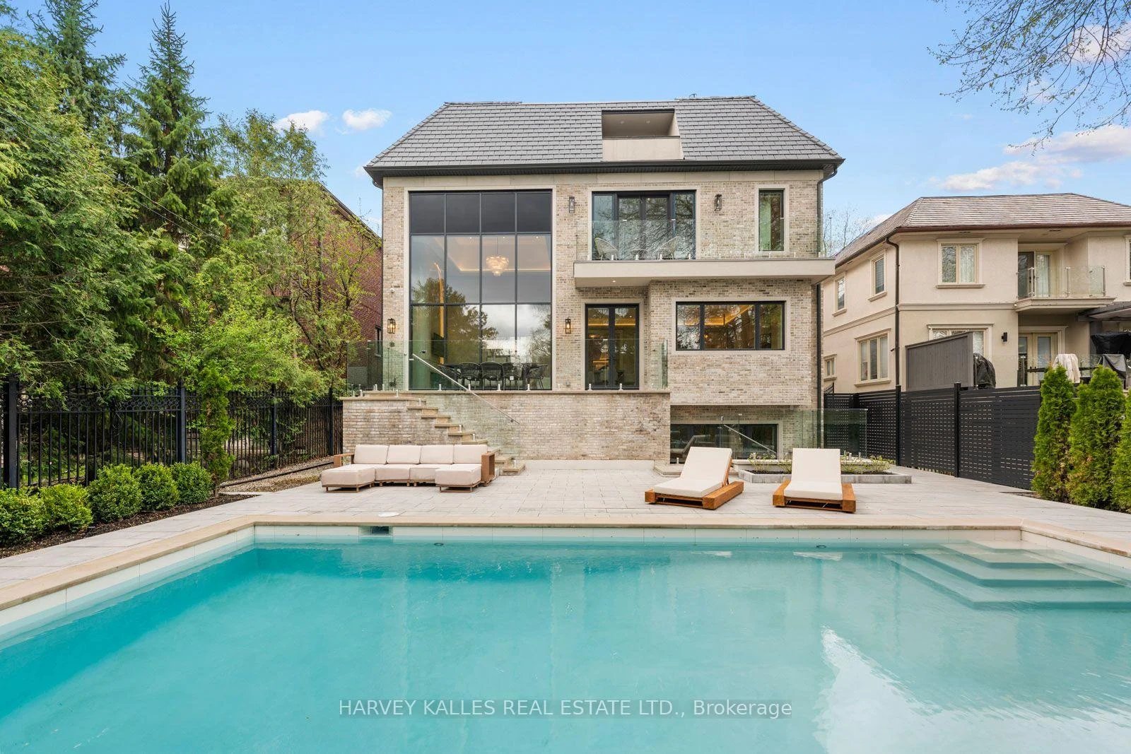 Photo 96 of 117 Yonge Boulevard, Toronto, Bedford Park-Nortown — HOMEH