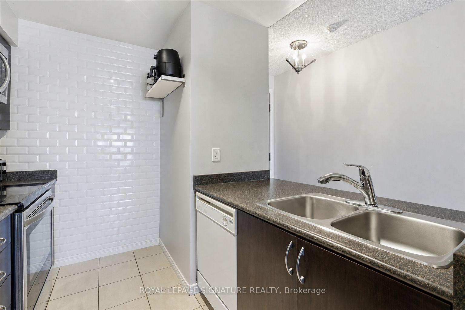 Photo 14 of Unit 1319, 60 Heintzman Street, Toronto, Junction Area — HOMEH