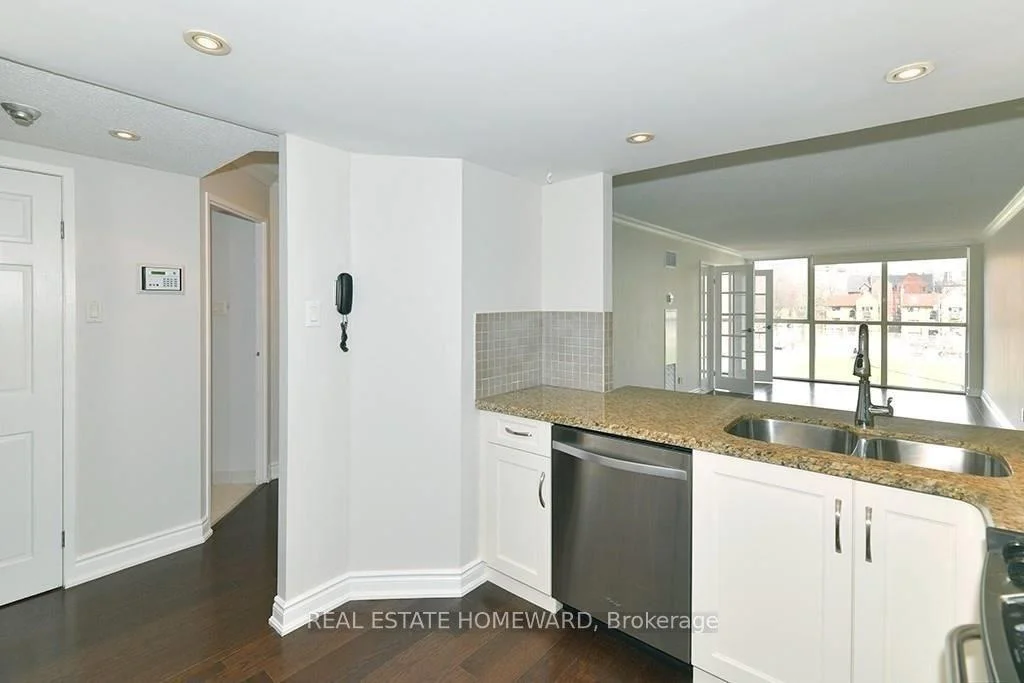 Photo 7 of Unit 402, 15 Maitland Place, Toronto, Cabbagetown-South St. James Town — HOMEH