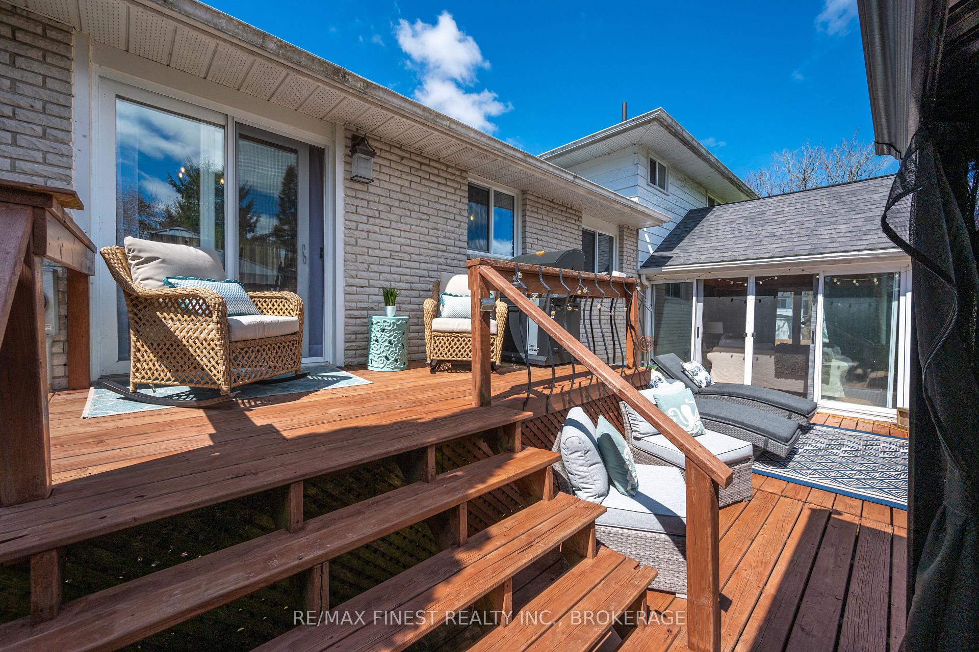 Photo 6 of 207 Meadow Crescent, Greater Napanee, Greater Napanee — HOMEH