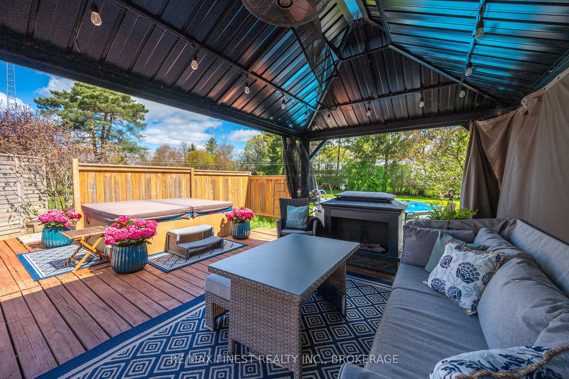Photo 7 of 207 Meadow Crescent, Greater Napanee, Greater Napanee — HOMEH