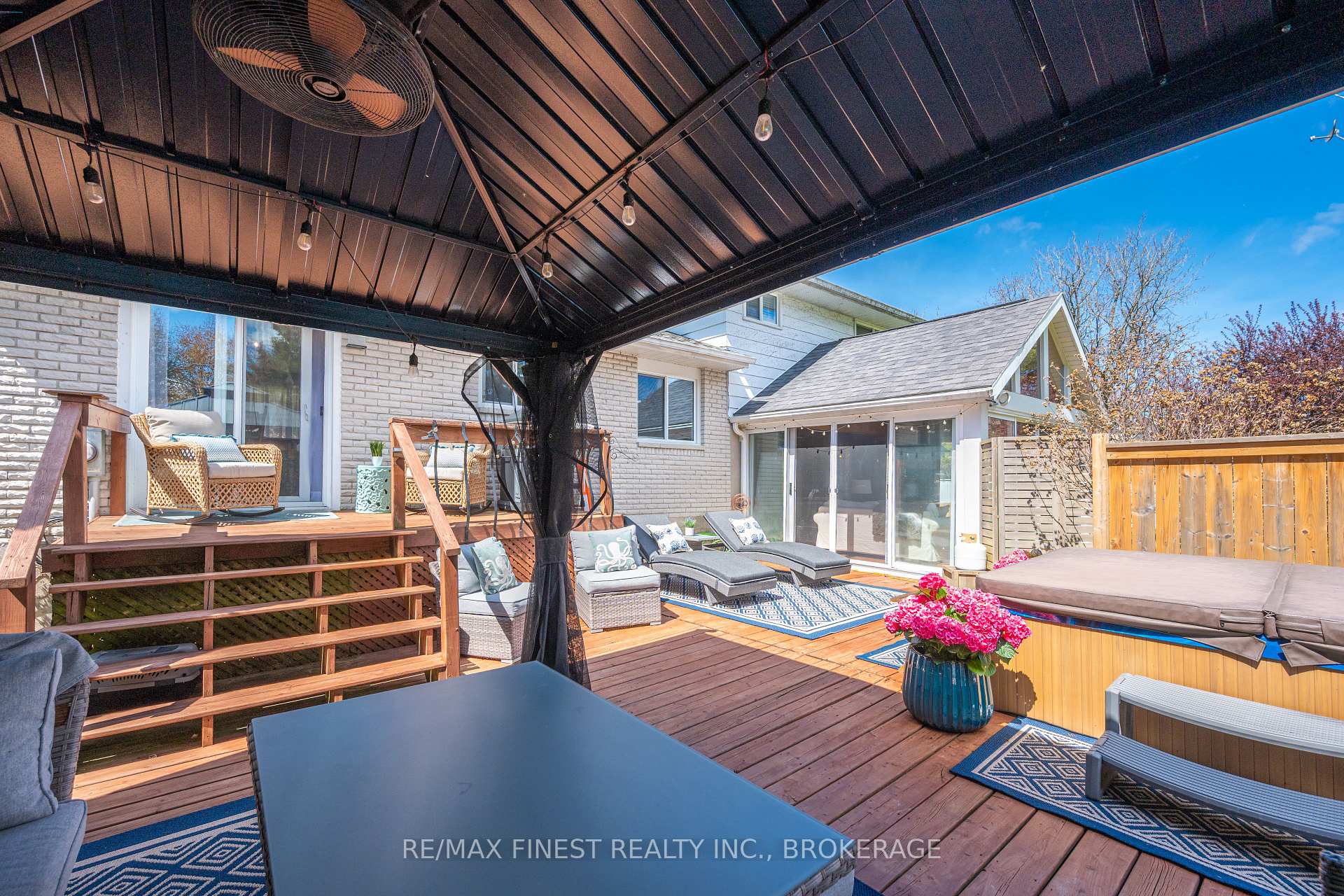Photo 8 of 207 Meadow Crescent, Greater Napanee, Greater Napanee — HOMEH
