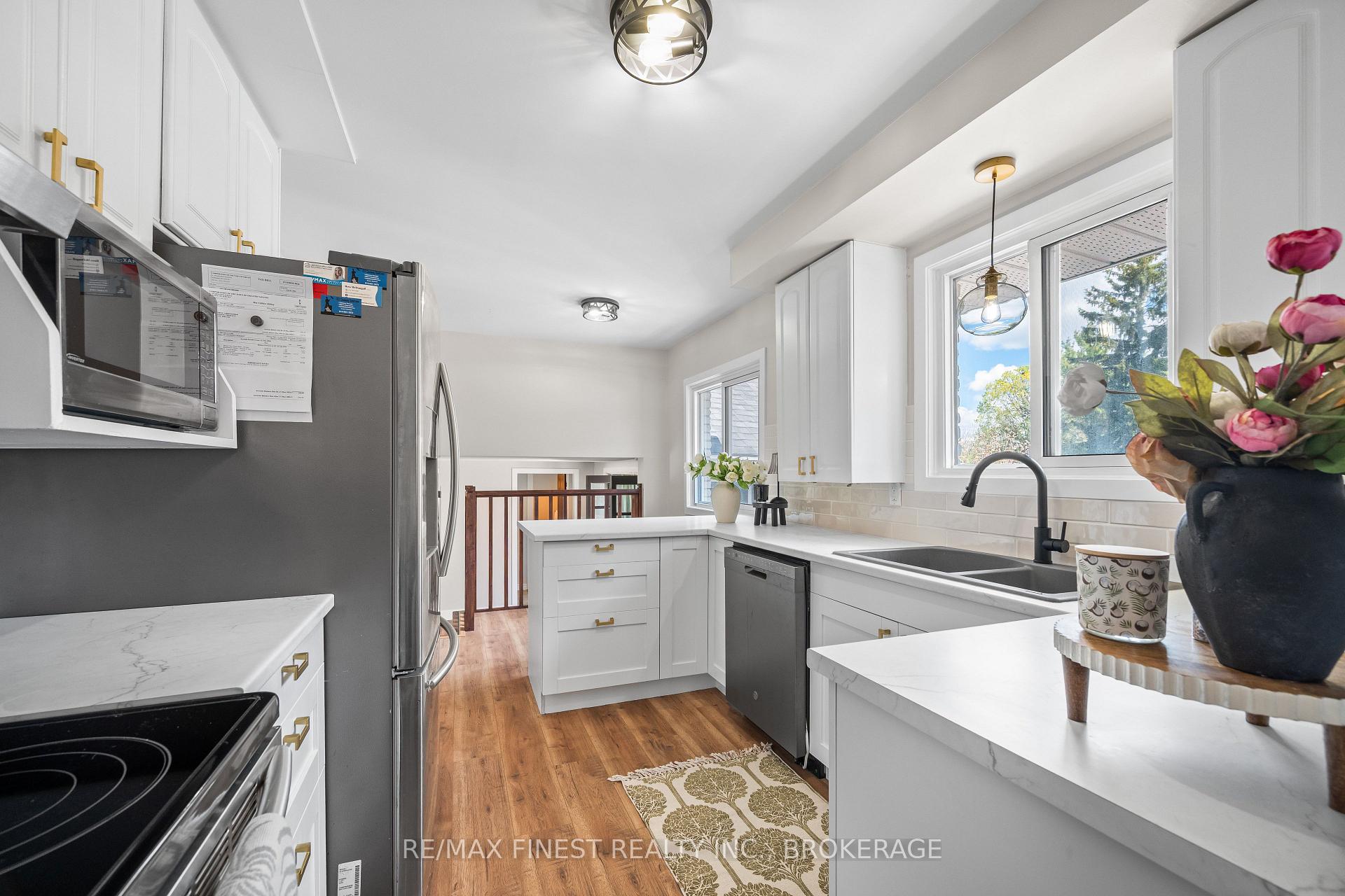 Photo 17 of 207 Meadow Crescent, Greater Napanee, Greater Napanee — HOMEH