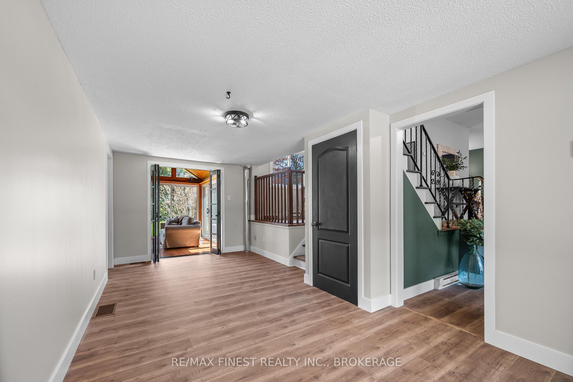 Photo 22 of 207 Meadow Crescent, Greater Napanee, Greater Napanee — HOMEH