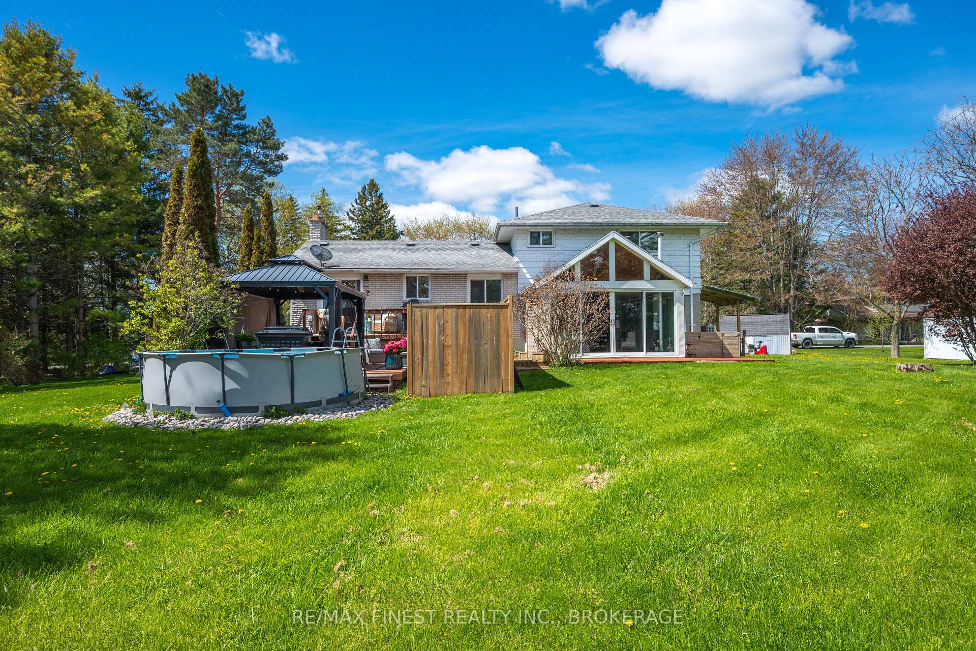 Photo 43 of 207 Meadow Crescent, Greater Napanee, Greater Napanee — HOMEH
