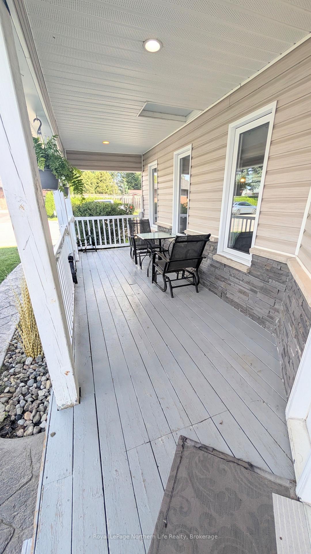 Photo 5 of 180 Queen Street, West Nipissing, Sturgeon Falls — HOMEH