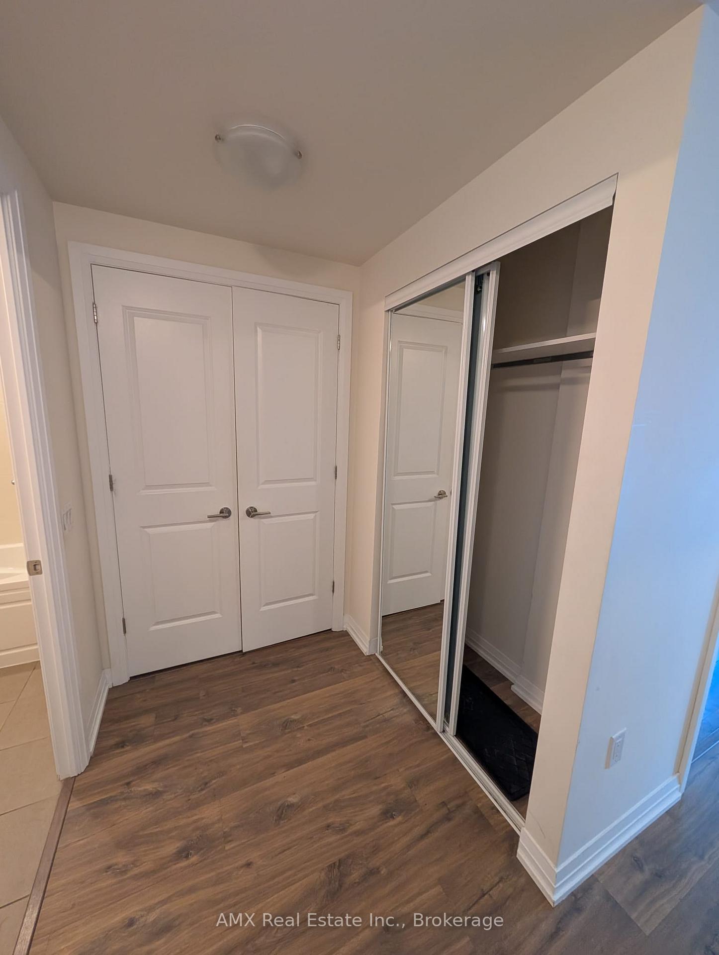 Photo 4 of Unit 1001, 50 Thomas Riley Road, Etobicoke, Islington-City Centre West — HOMEH