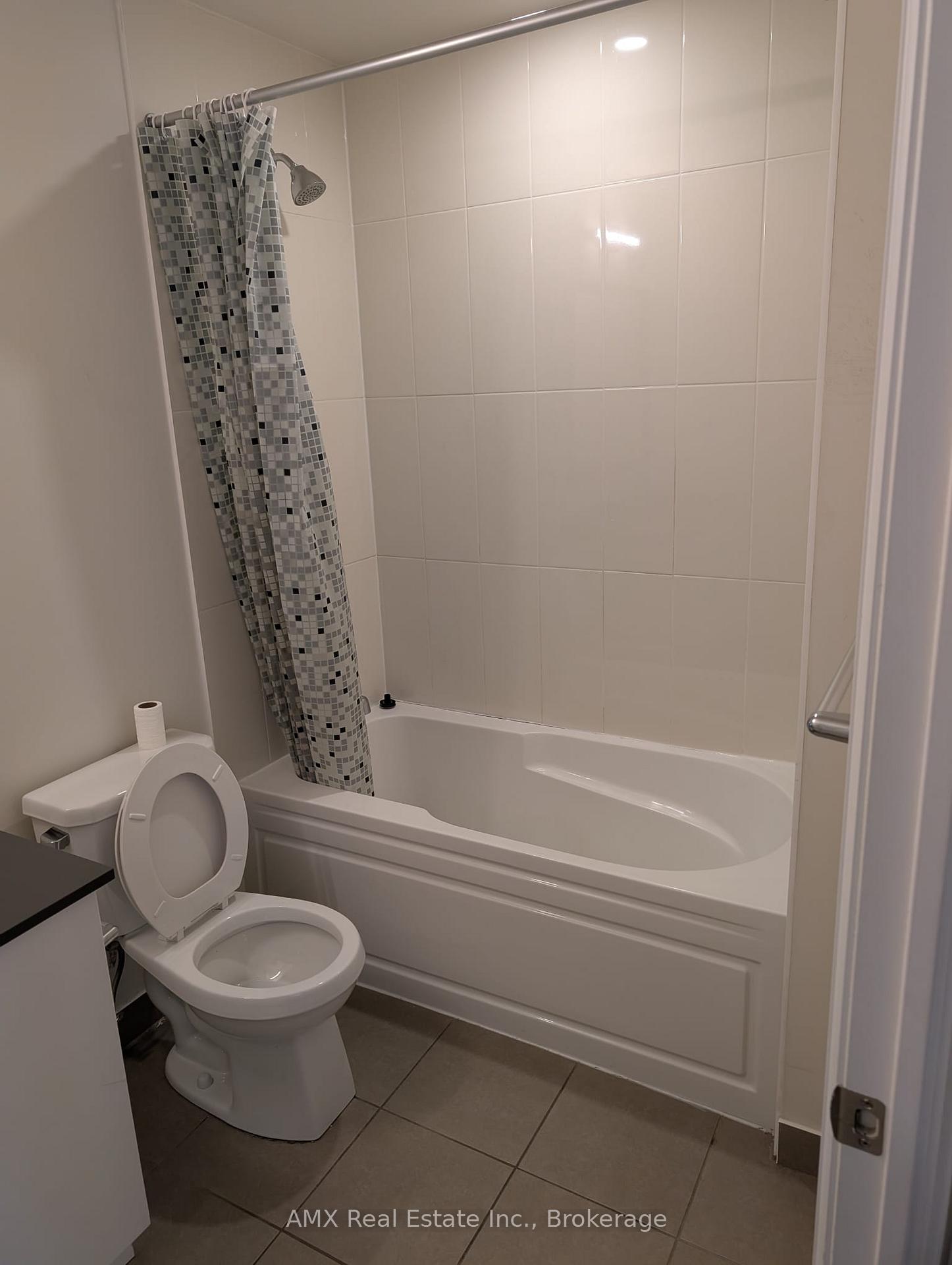 Photo 10 of Unit 1001, 50 Thomas Riley Road, Etobicoke, Islington-City Centre West — HOMEH