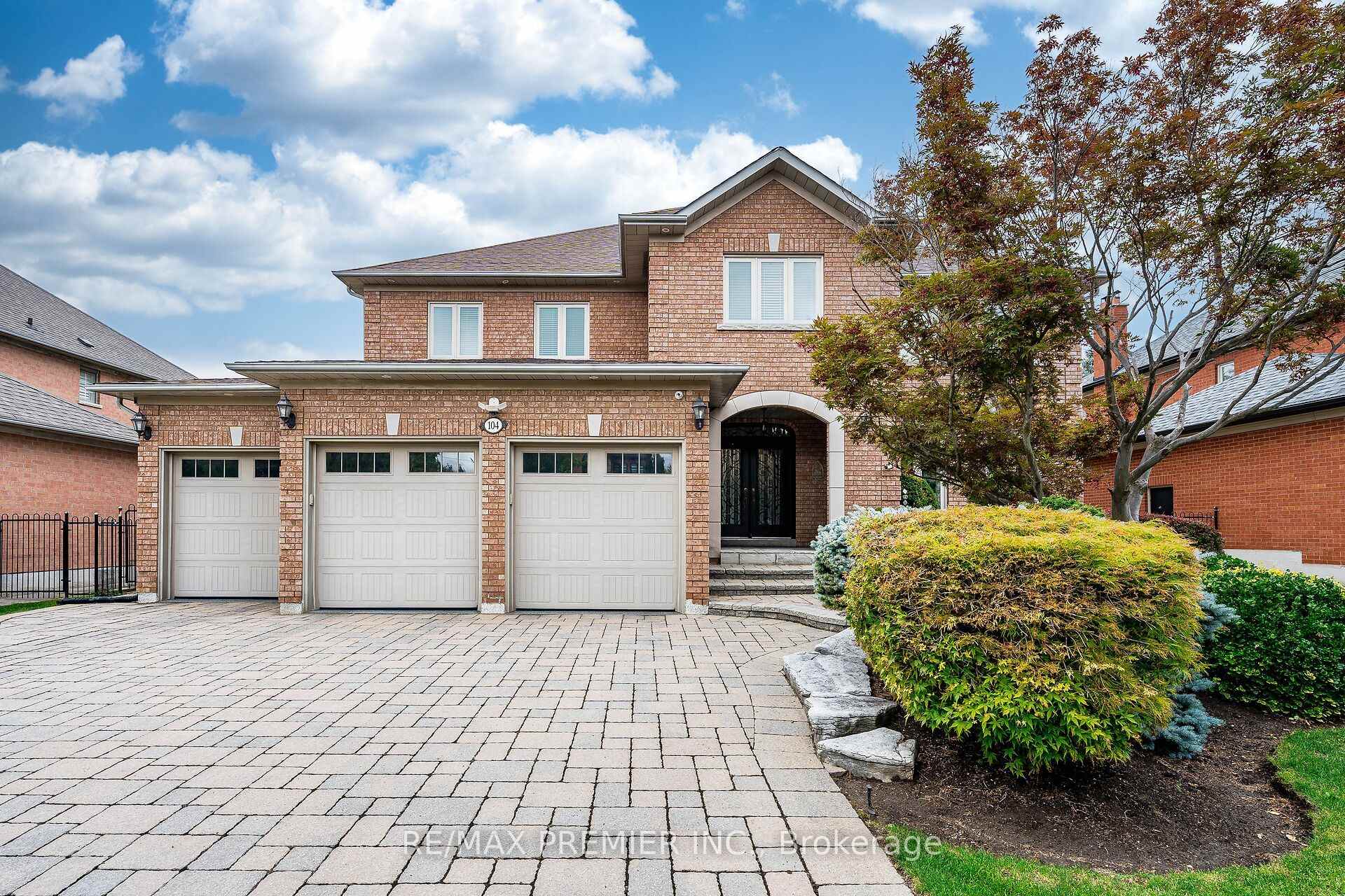 Photo 1 of 104 Cartwright Boulevard, Vaughan, East Woodbridge — HOMEH