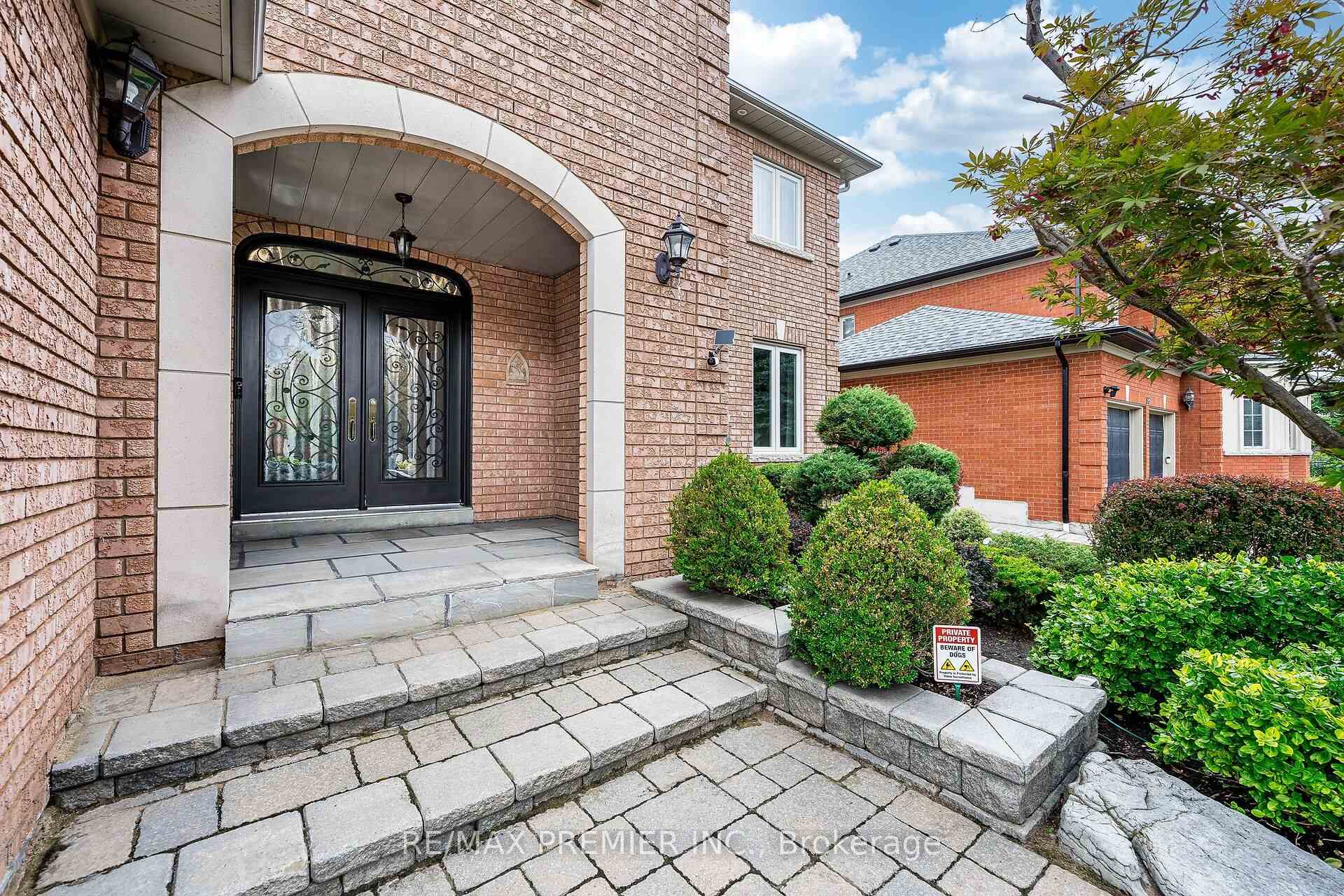Photo 7 of 104 Cartwright Boulevard, Vaughan, East Woodbridge — HOMEH