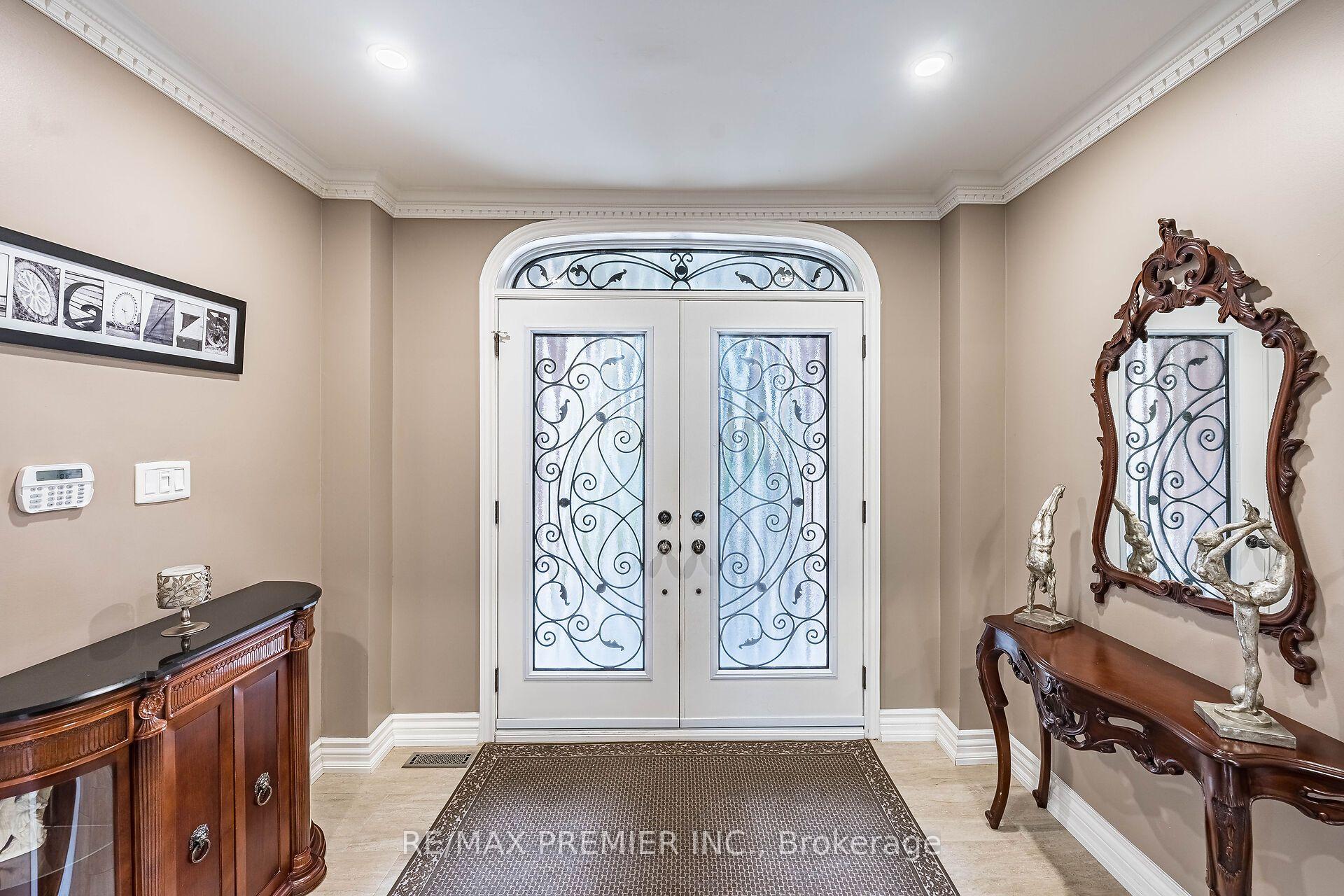 Photo 8 of 104 Cartwright Boulevard, Vaughan, East Woodbridge — HOMEH