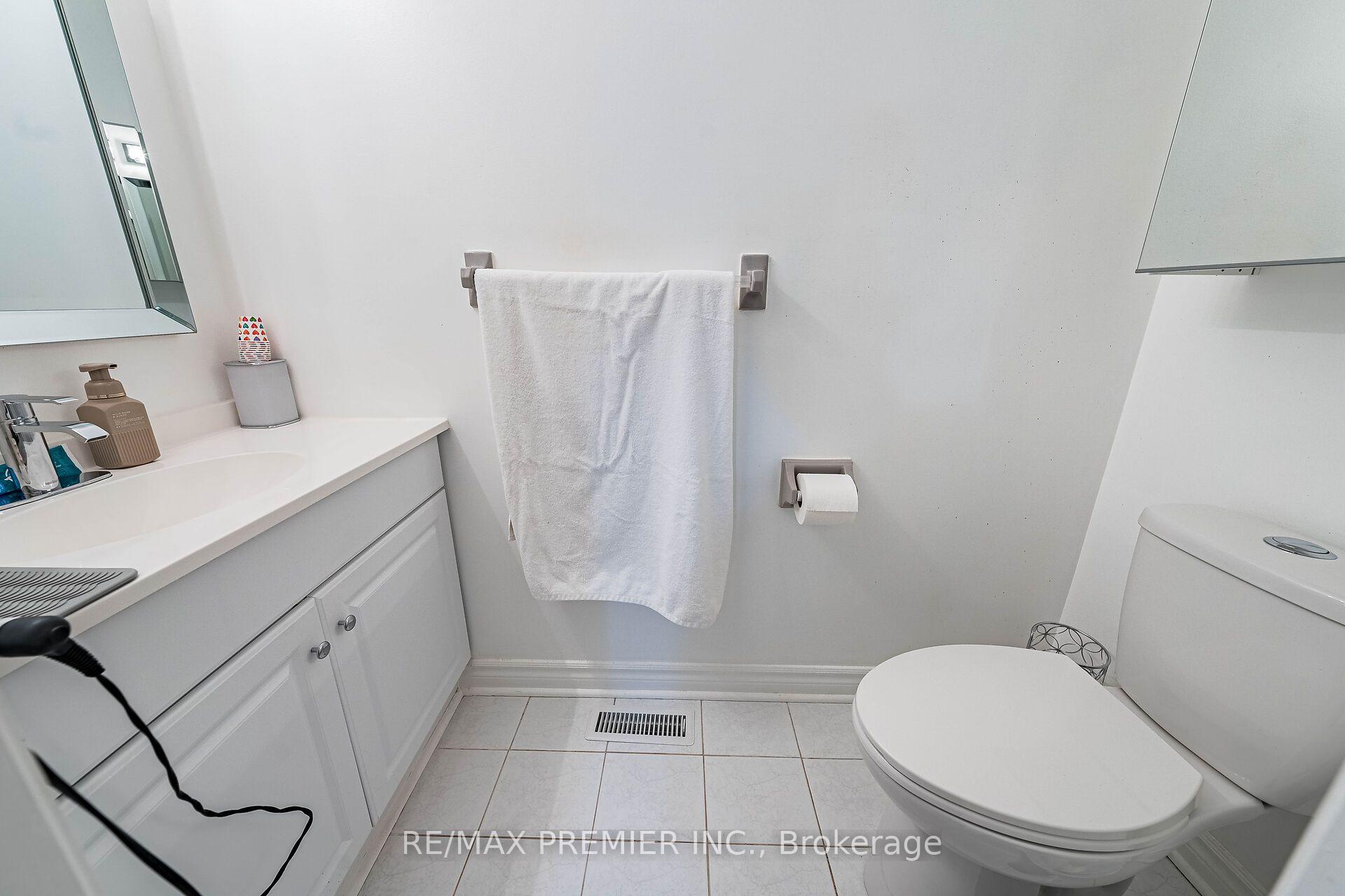 Photo 38 of 104 Cartwright Boulevard, Vaughan, East Woodbridge — HOMEH