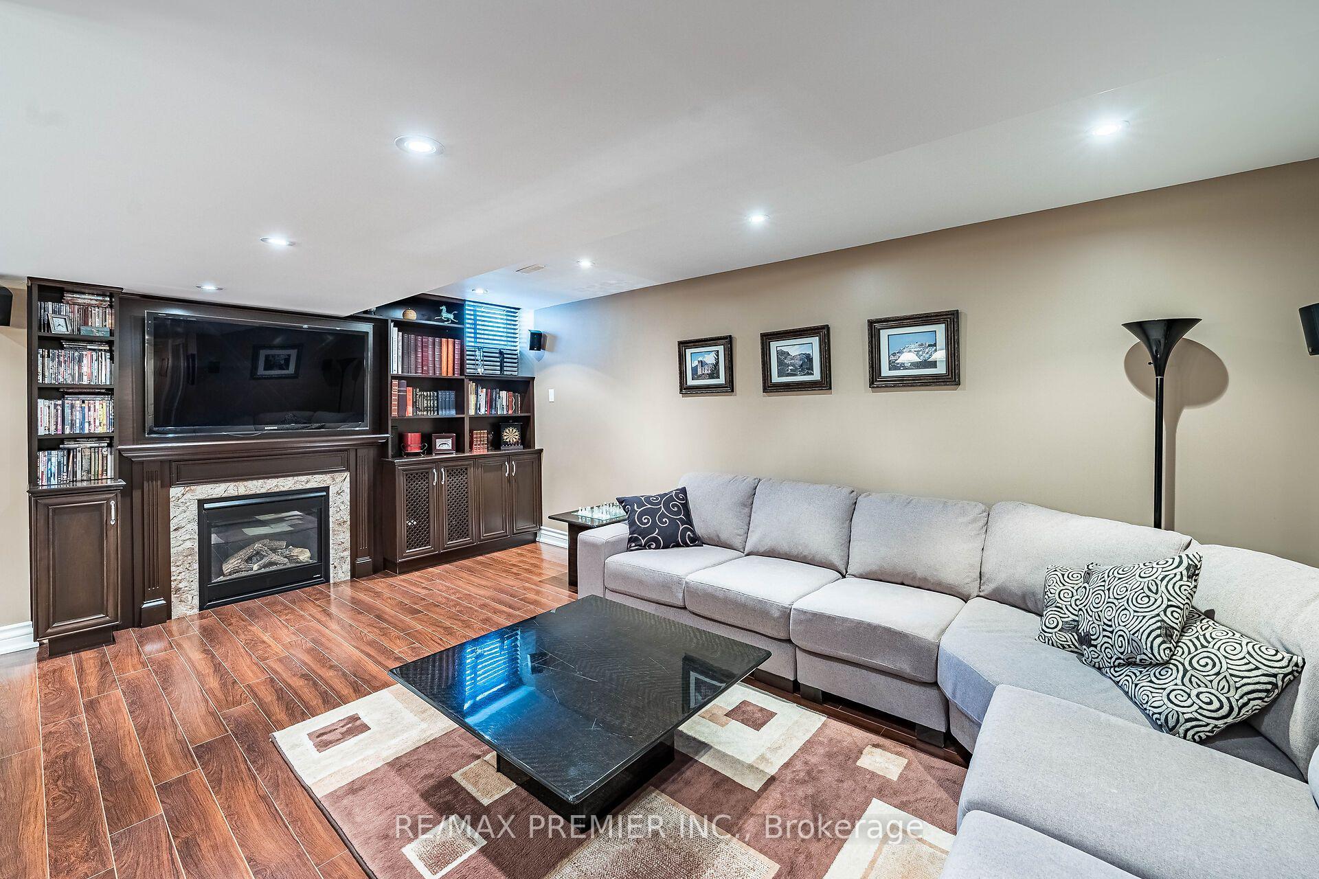 Photo 44 of 104 Cartwright Boulevard, Vaughan, East Woodbridge — HOMEH